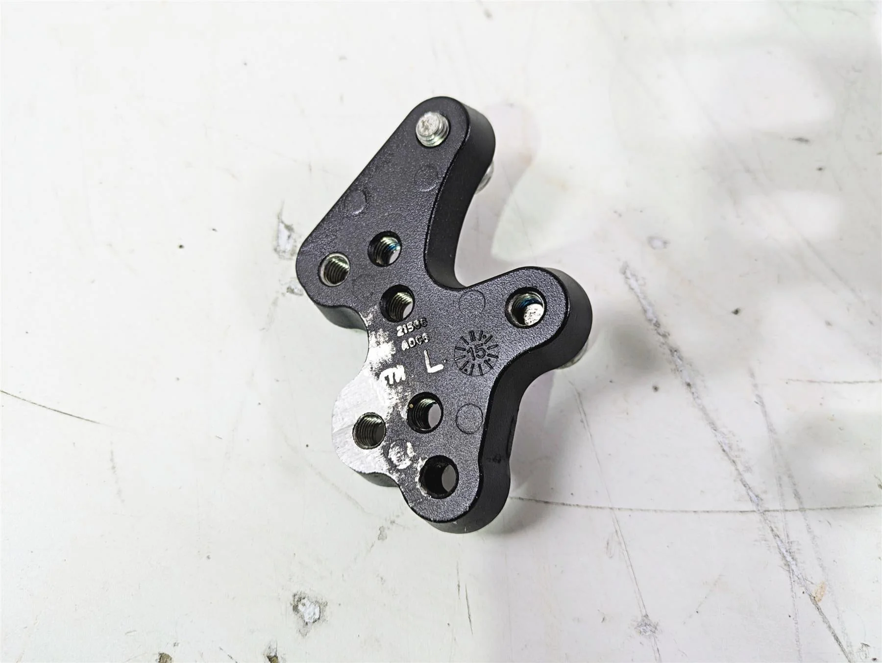 2016 Suzuki GSXR1000 Left Front Rider Driver Foot Peg & Mount 43521-47H20 - Image 6