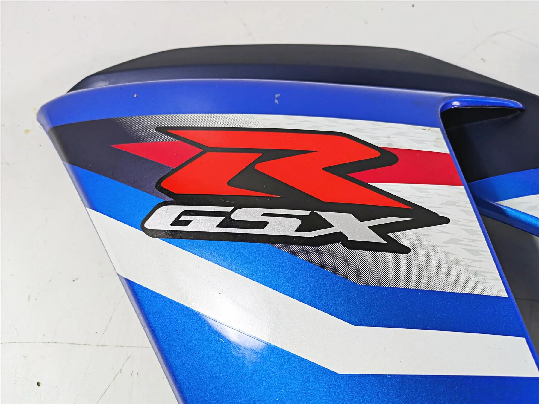 2016 Suzuki GSXR1000 Left Main Cover Fairing Cowl Set 94440-47HB0 - Image 6