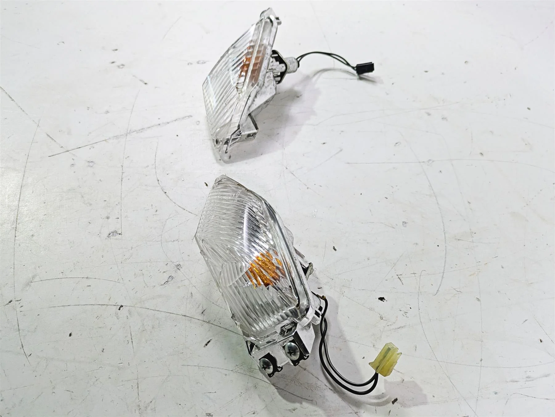 2016 Suzuki GSXR1000 Rear Blinkers Turn Signal Set 35603-47H00 35604-47H00 - Image 3