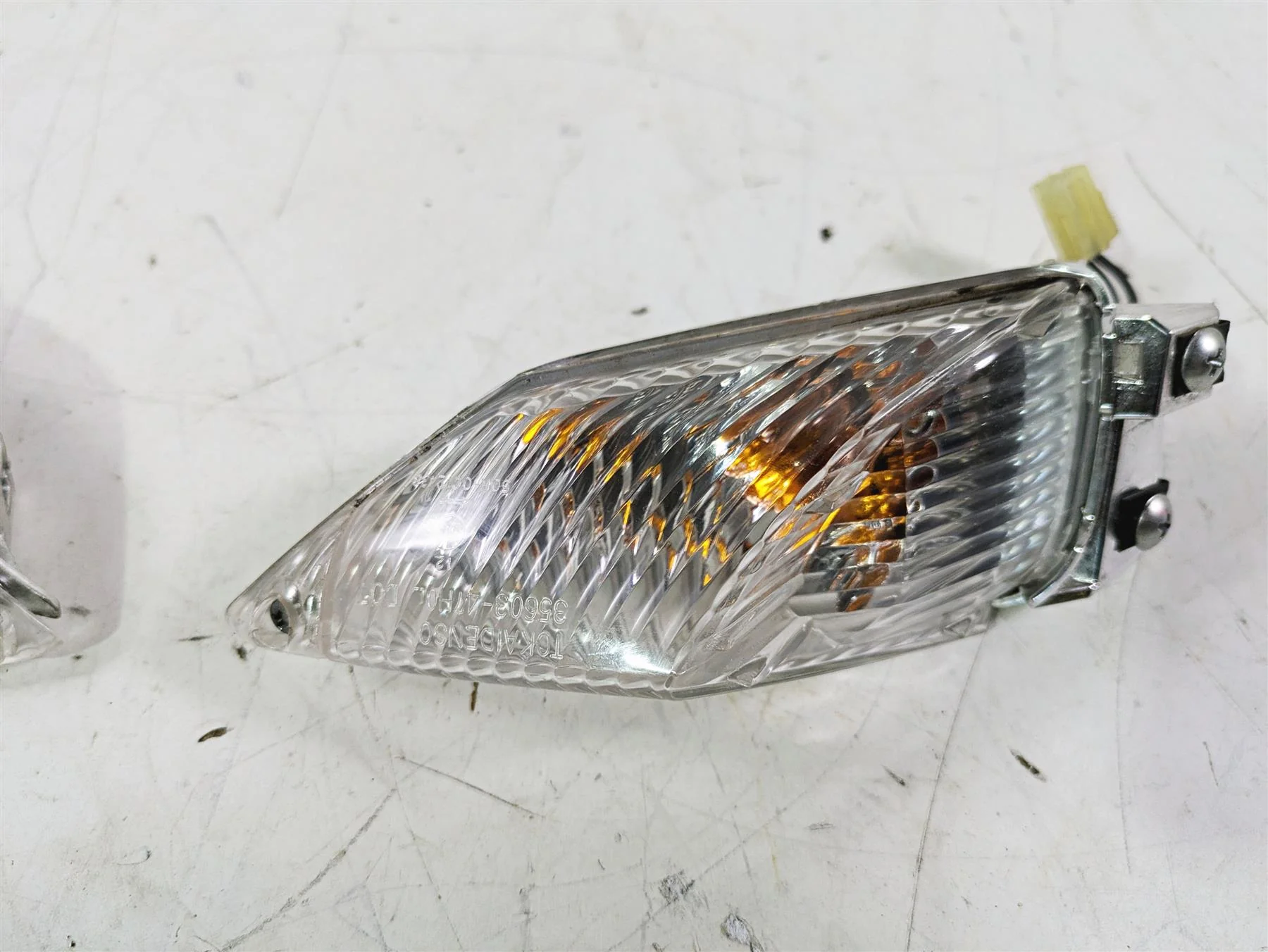 2016 Suzuki GSXR1000 Rear Blinkers Turn Signal Set 35603-47H00 35604-47H00 - Image 5
