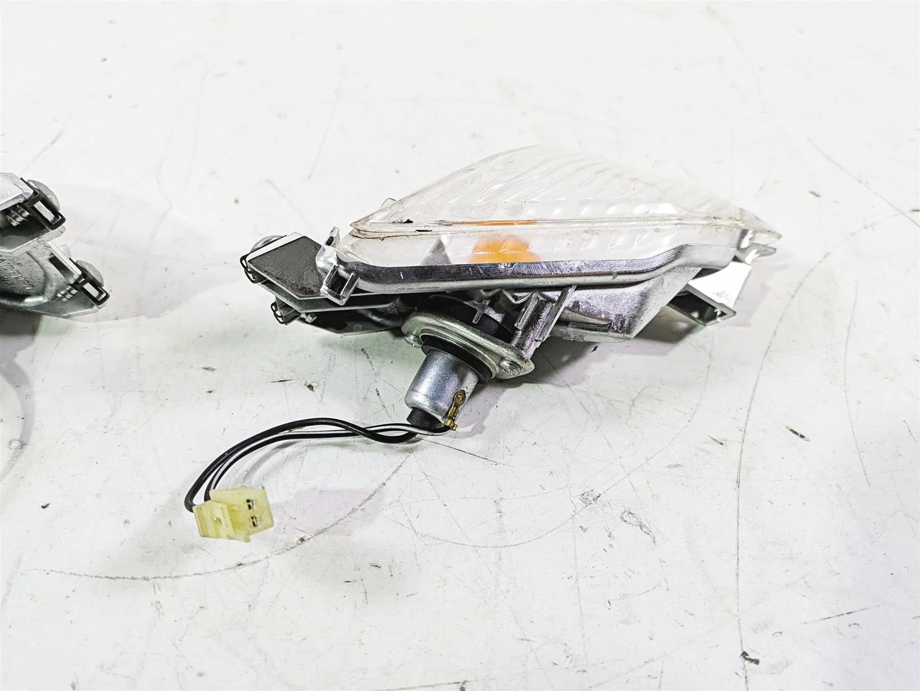 2016 Suzuki GSXR1000 Rear Blinkers Turn Signal Set 35603-47H00 35604-47H00 - Image 7