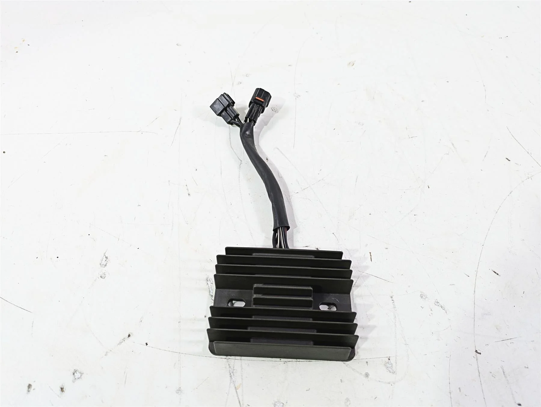 2016 Suzuki GSXR1000 Rectifier Voltage Regulator SH811AA 32800-47H00
