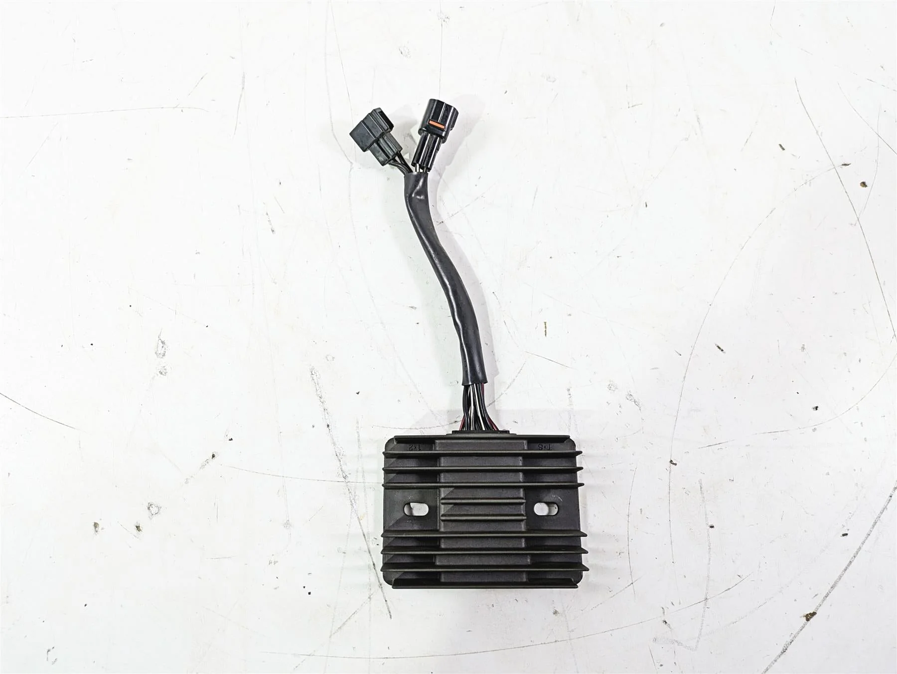 2016 Suzuki GSXR1000 Rectifier Voltage Regulator SH811AA 32800-47H00 - Image 5