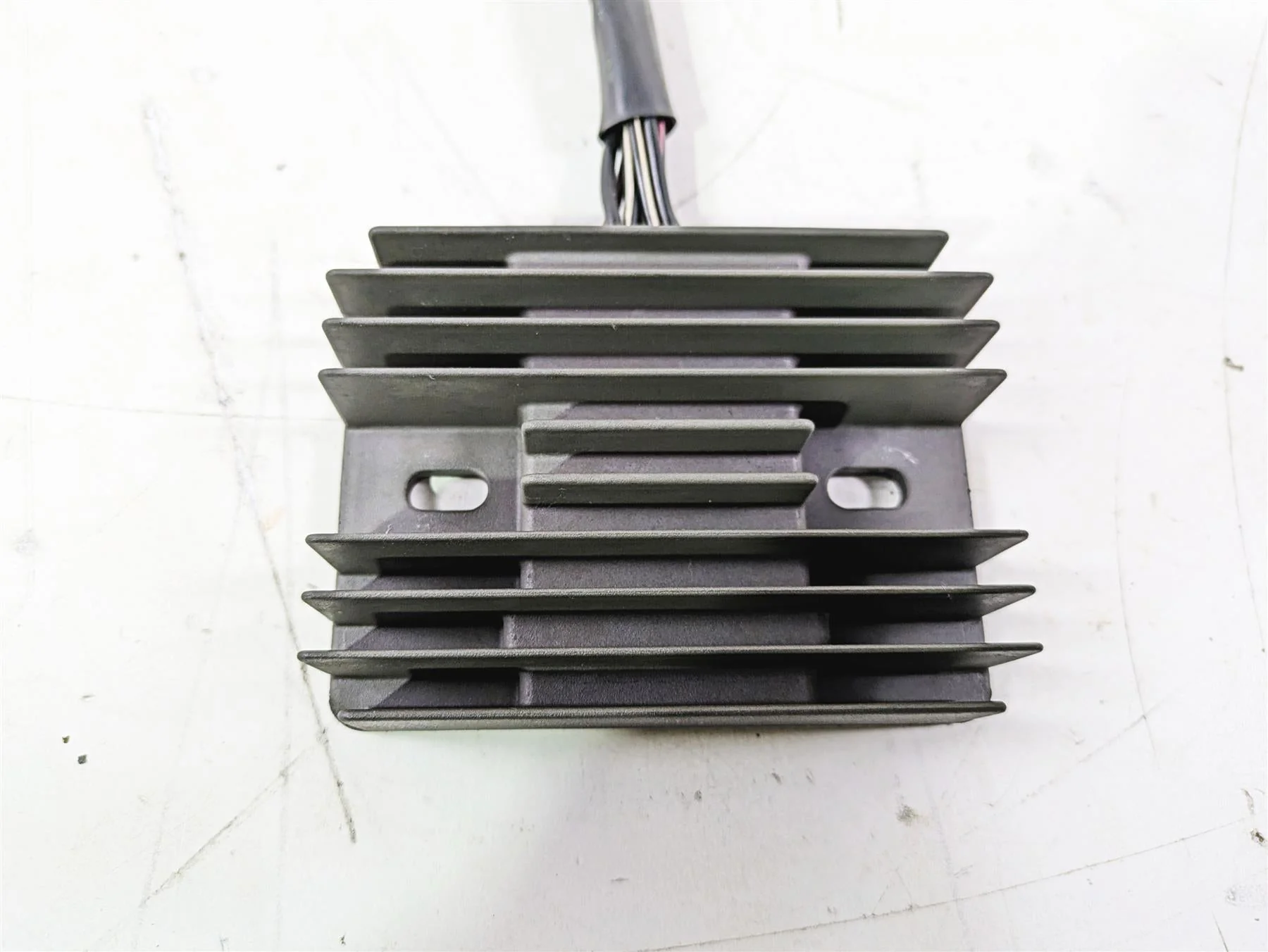 2016 Suzuki GSXR1000 Rectifier Voltage Regulator SH811AA 32800-47H00 - Image 6
