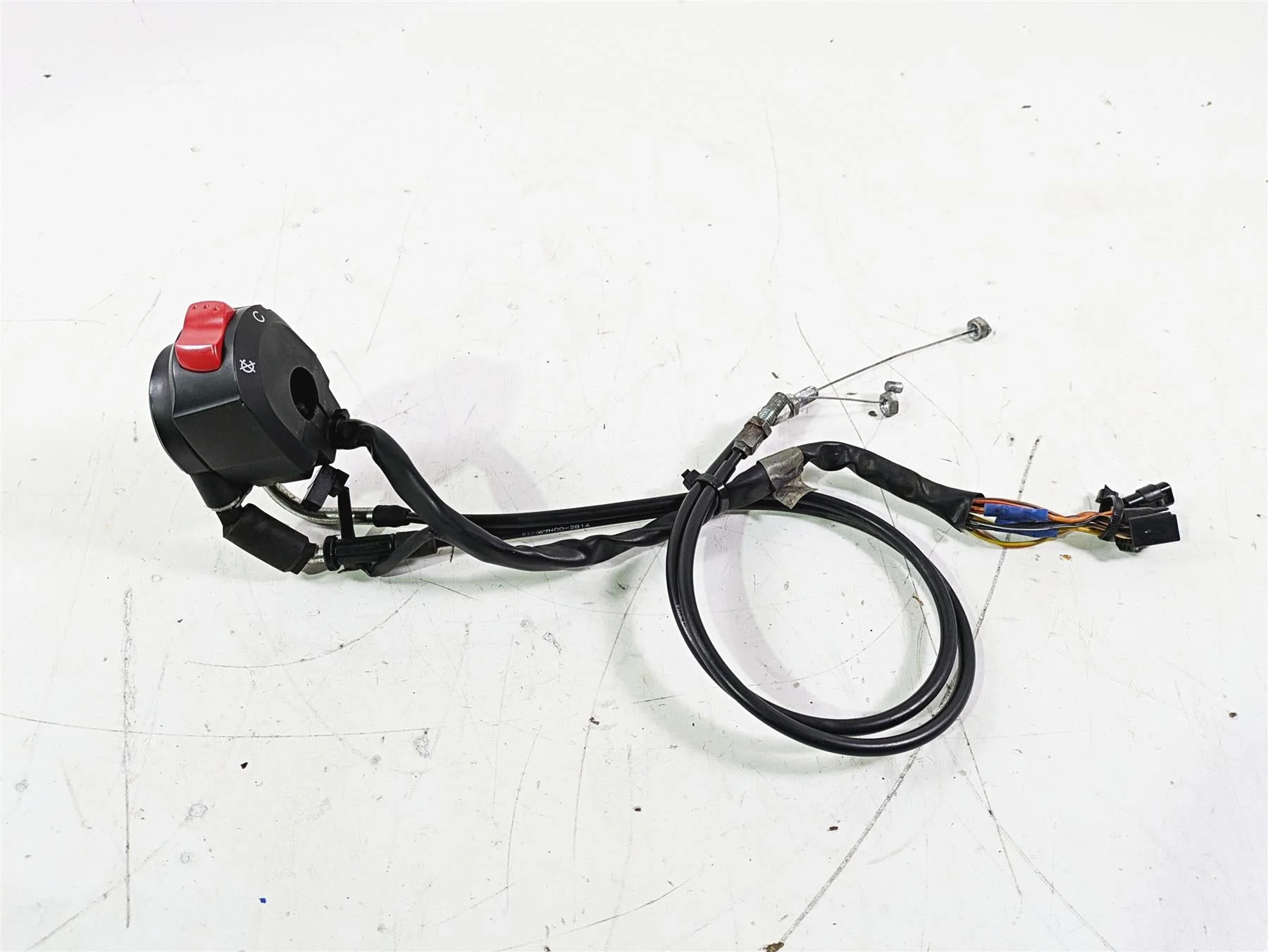 2016 Suzuki GSXR1000 Right Hand Start Stop Control Switch - Read 37200-47H30 - Image 3
