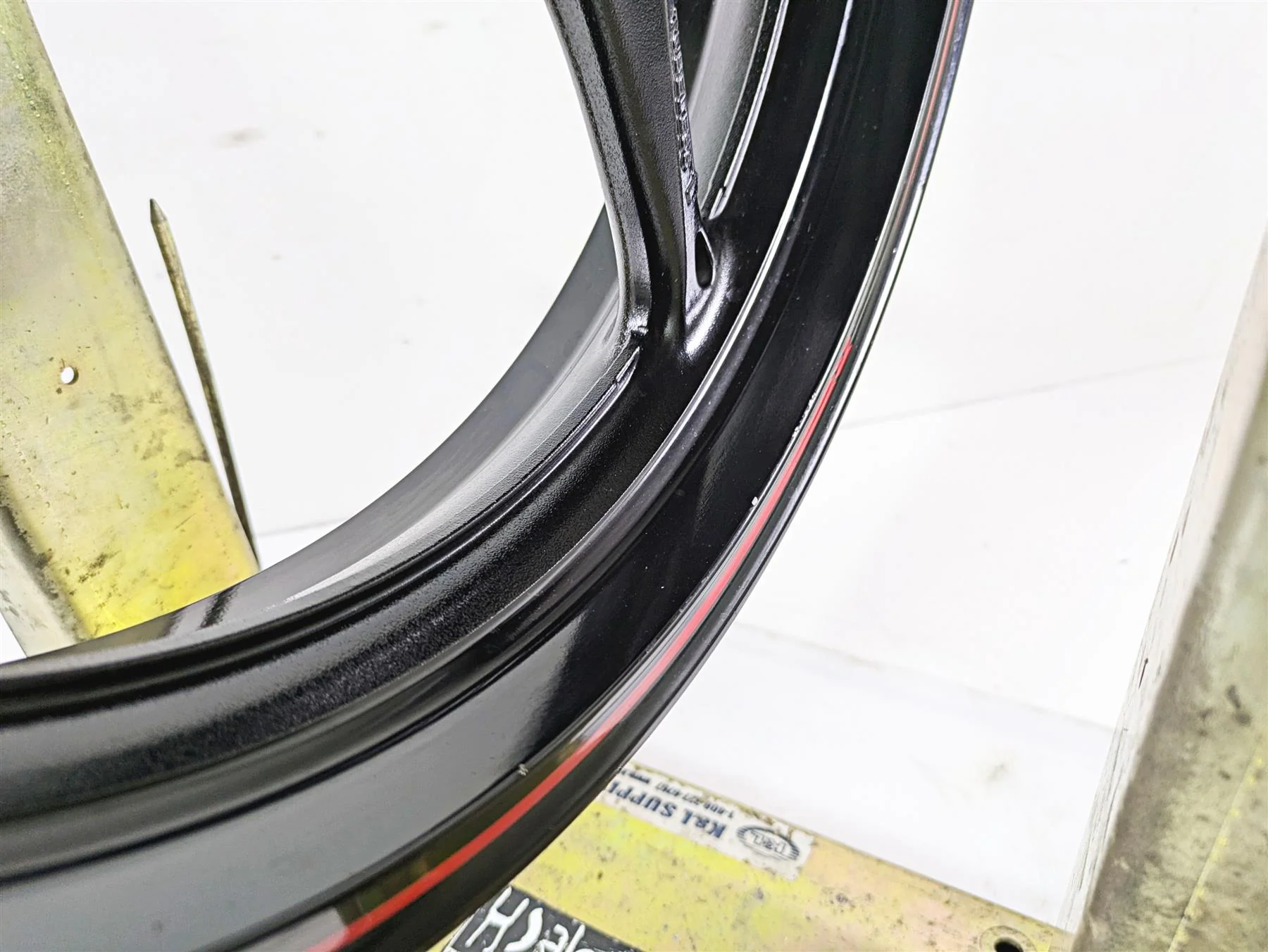 2016 Suzuki GSXR1000 Straight 17x3.5 Front Wheel Rim 54111-37H00-019 - Image 12