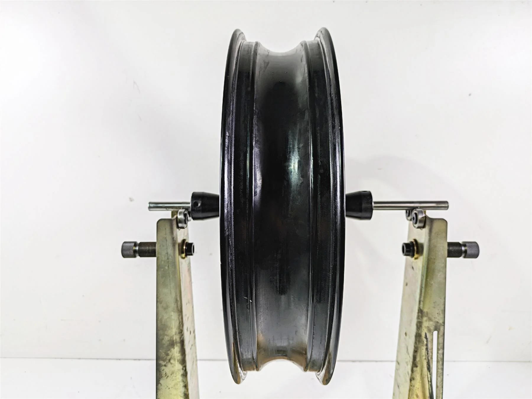 2016 Suzuki GSXR1000 Straight 17x3.5 Front Wheel Rim 54111-37H00-019 - Image 3