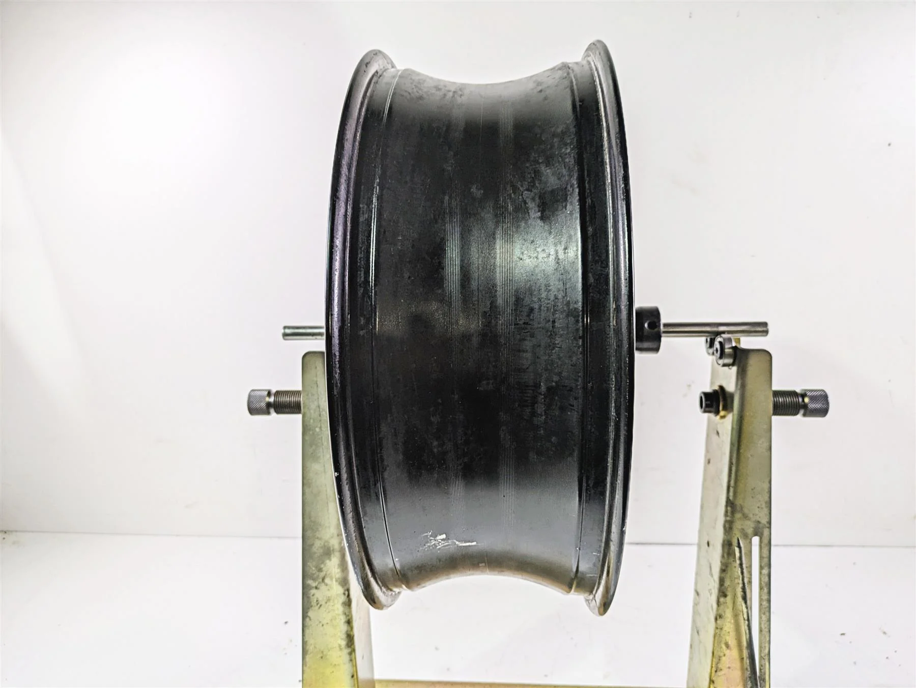 2016 Suzuki GSXR1000 Straight 17x6 Rear Wheel Rim 64111-47H00-019 - Image 12