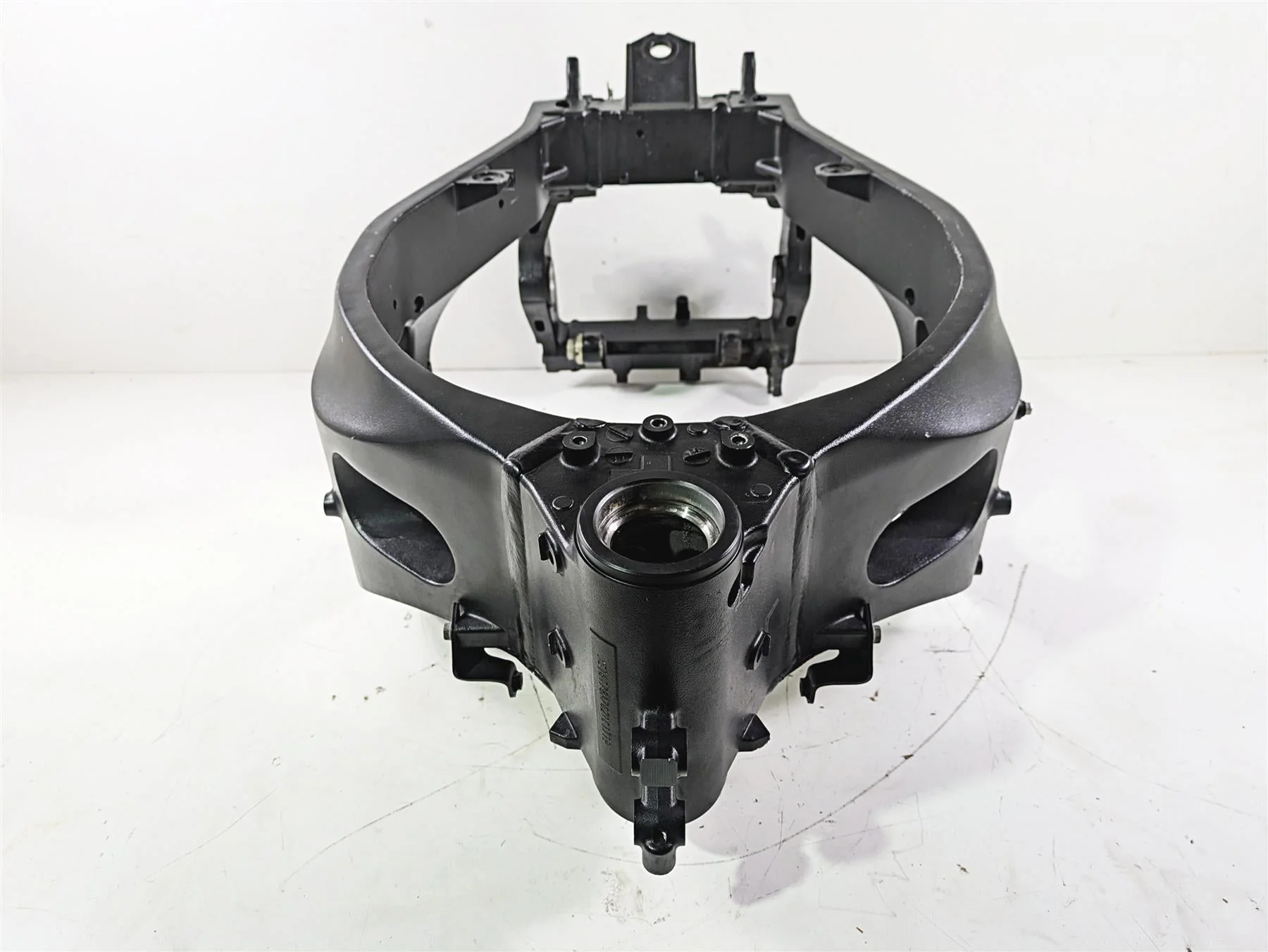 2016 Suzuki GSXR1000 Straight Main Frame Chassis With Mississippi Salvage Title 41100-47H21-YAP - Image 3