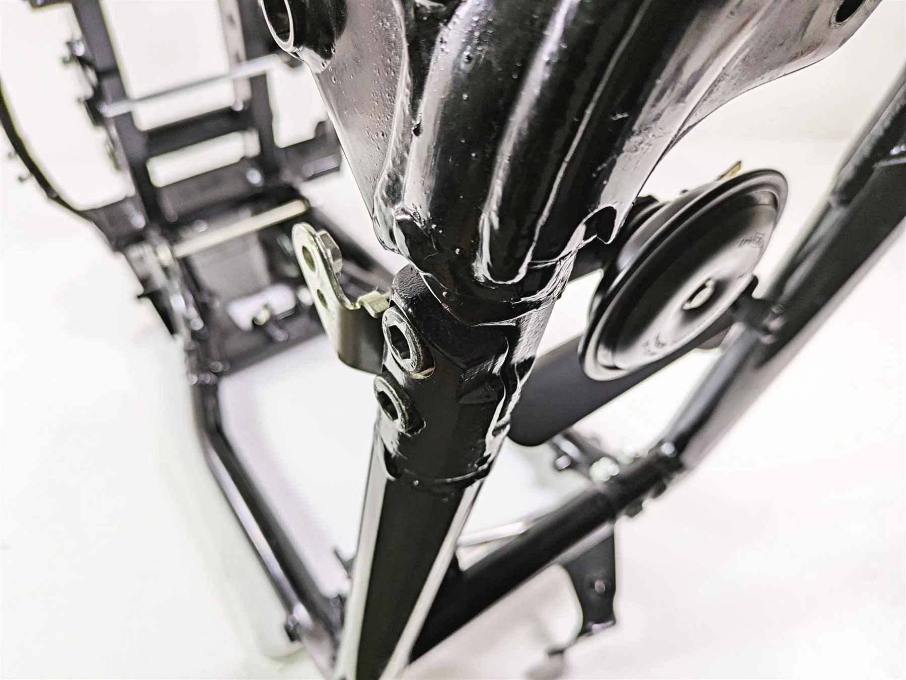 2016 Suzuki M109R VZR1800 Boulevard Frame & Rear Inner Fender With Salvage Texas Title 41100-48G40 - Image 9