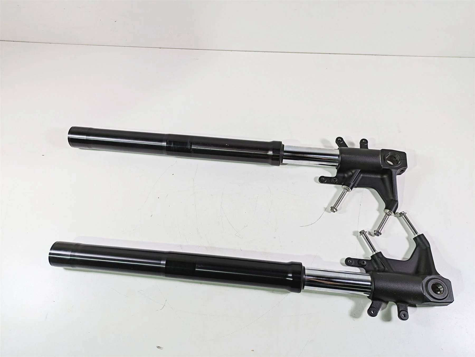 2016 Suzuki M109R VZR1800 Boulevard Front Forks Leg Set 51103-48G30