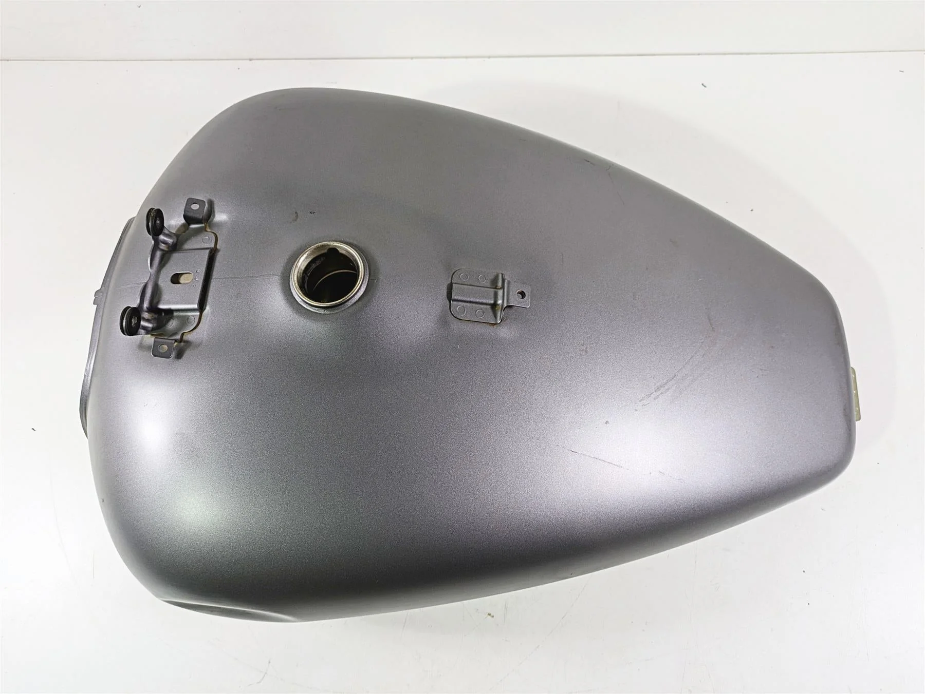 2016 Suzuki M109R VZR1800 Boulevard Fuel Gas Petrol Tank - Dent 49100-48G50 - Image 5