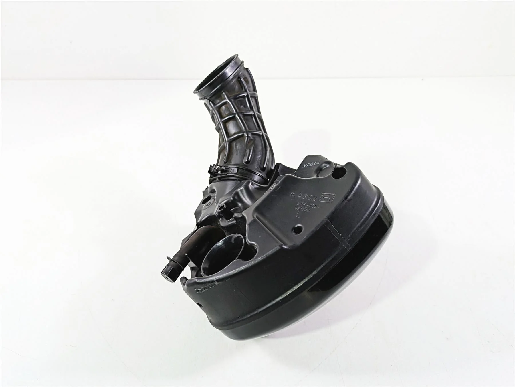 2016 Suzuki M109R VZR1800 Boulevard Left Air Cleaner Filter - Read 13702-48G40 - Image 10