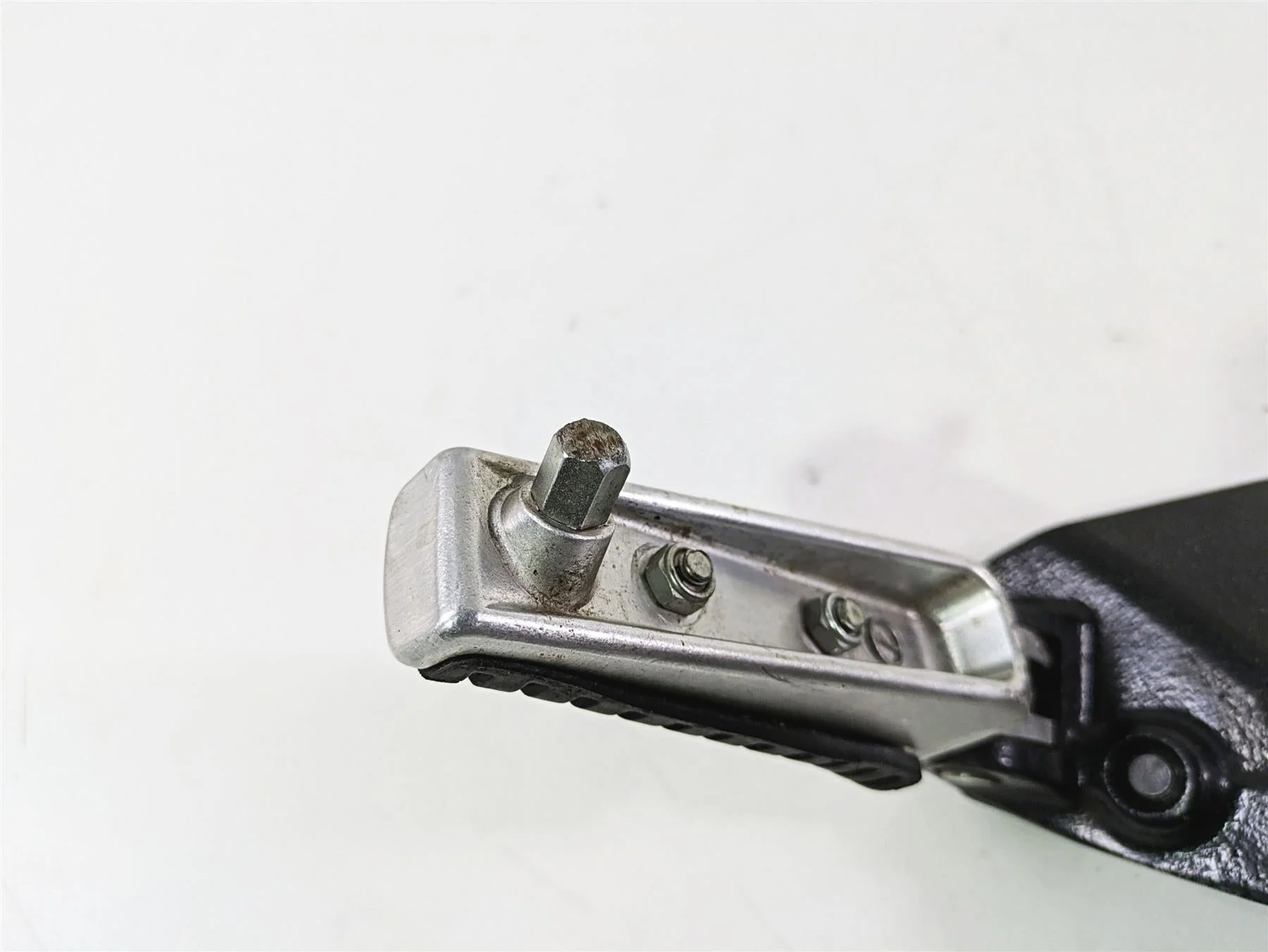 2016 Suzuki M109R VZR1800 Boulevard Left Front Footpeg + Mount 43521-48G01 - Image 9
