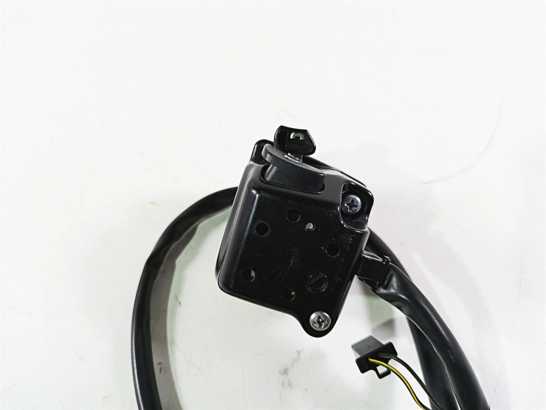 2016 Suzuki M109R VZR1800 Boulevard Left Hand Control Switch 37400-48GB0 - Image 9