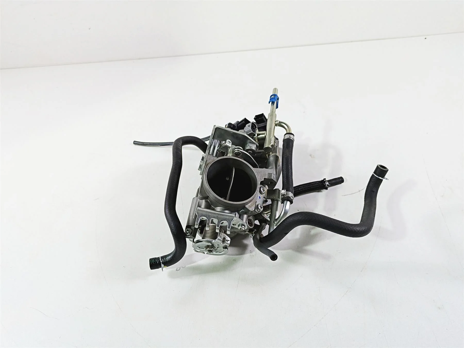2016 Suzuki M109R VZR1800 Boulevard Mikuni Throttle Body Bodies 13405-48G30 - Image 2