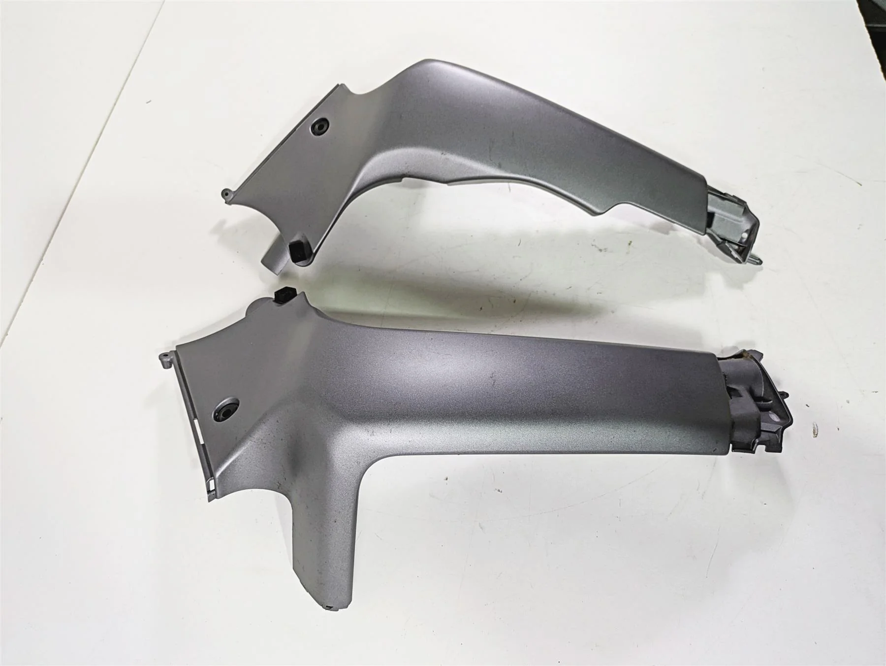 2016 Suzuki M109R VZR1800 Boulevard Radiator Fairing Cover Set 47551-48G0 - Image 2