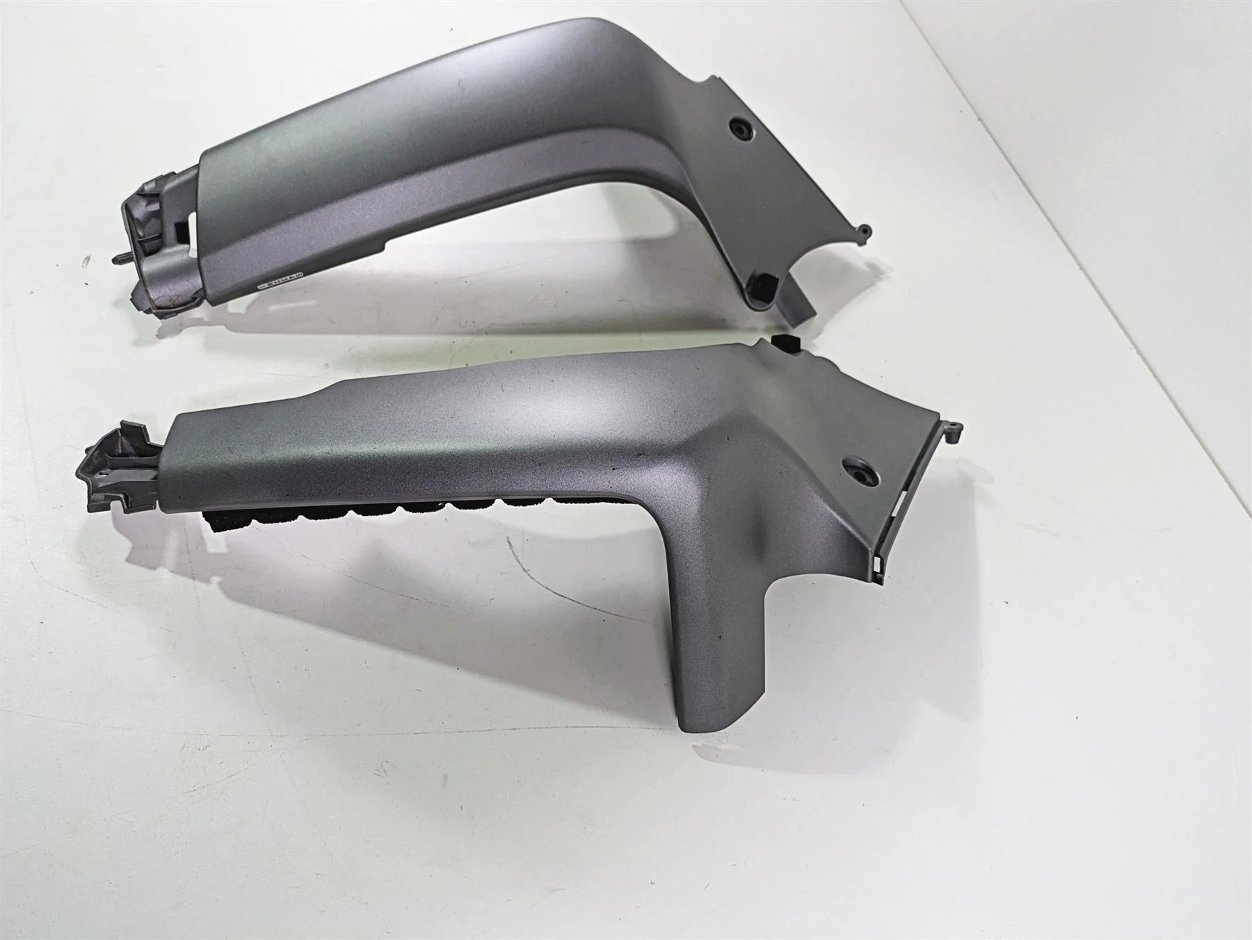 2016 Suzuki M109R VZR1800 Boulevard Radiator Fairing Cover Set 47551-48G0 - Image 3