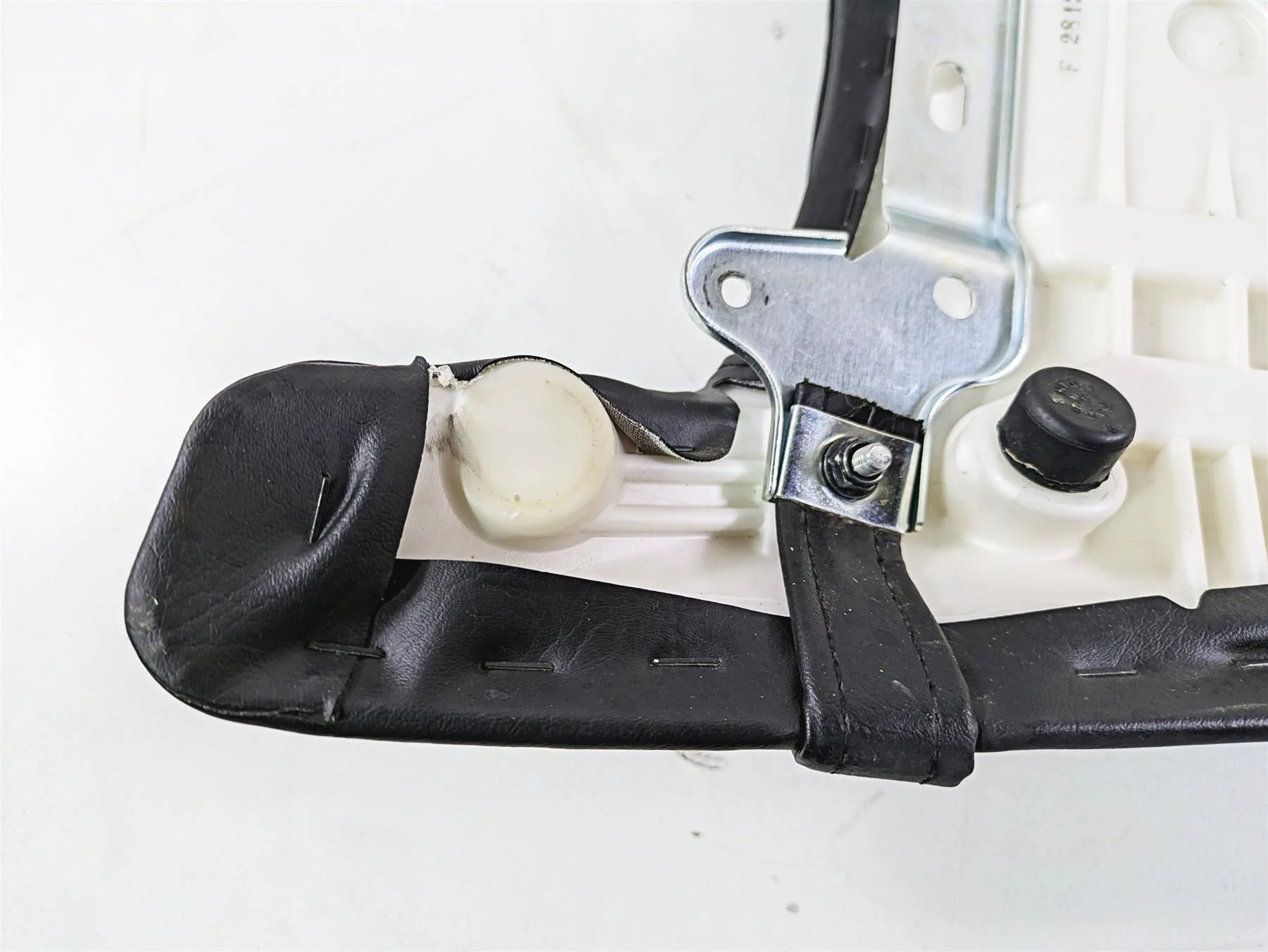 2016 Suzuki M109R VZR1800 Boulevard Rear Seat Saddle - Read 281322 45300-48G00 - Image 8