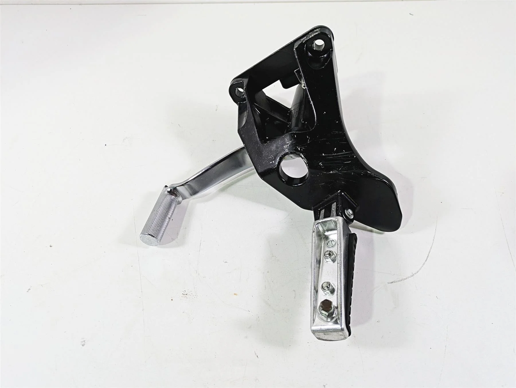 2016 Suzuki M109R VZR1800 Boulevard Right Front Footpeg Brake Pedal 43511-48G10 - Image 7