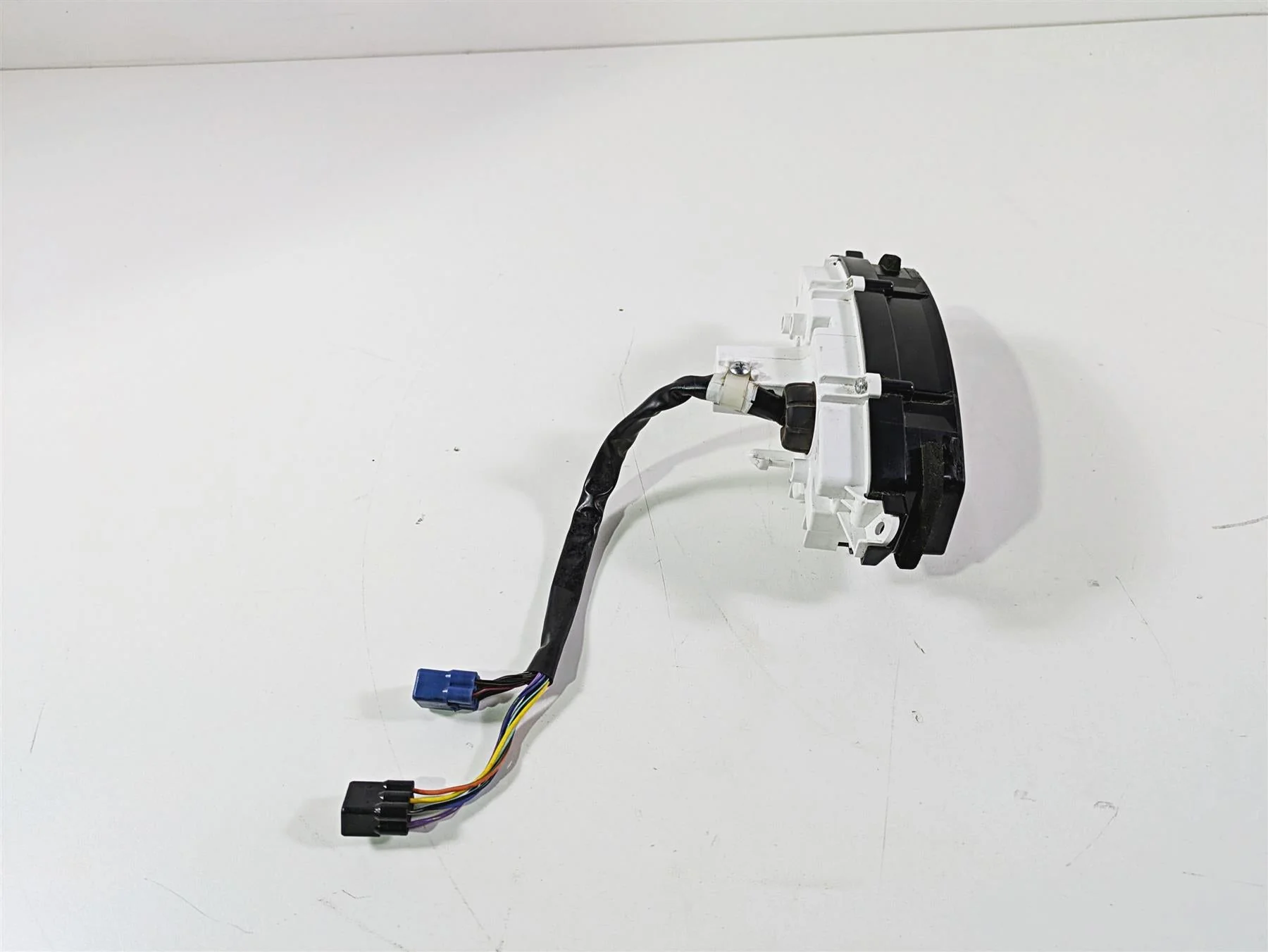 2016 Suzuki M109R VZR1800 Boulevard Tachometer Tacho Instrument 34220-48G30 - Image 4