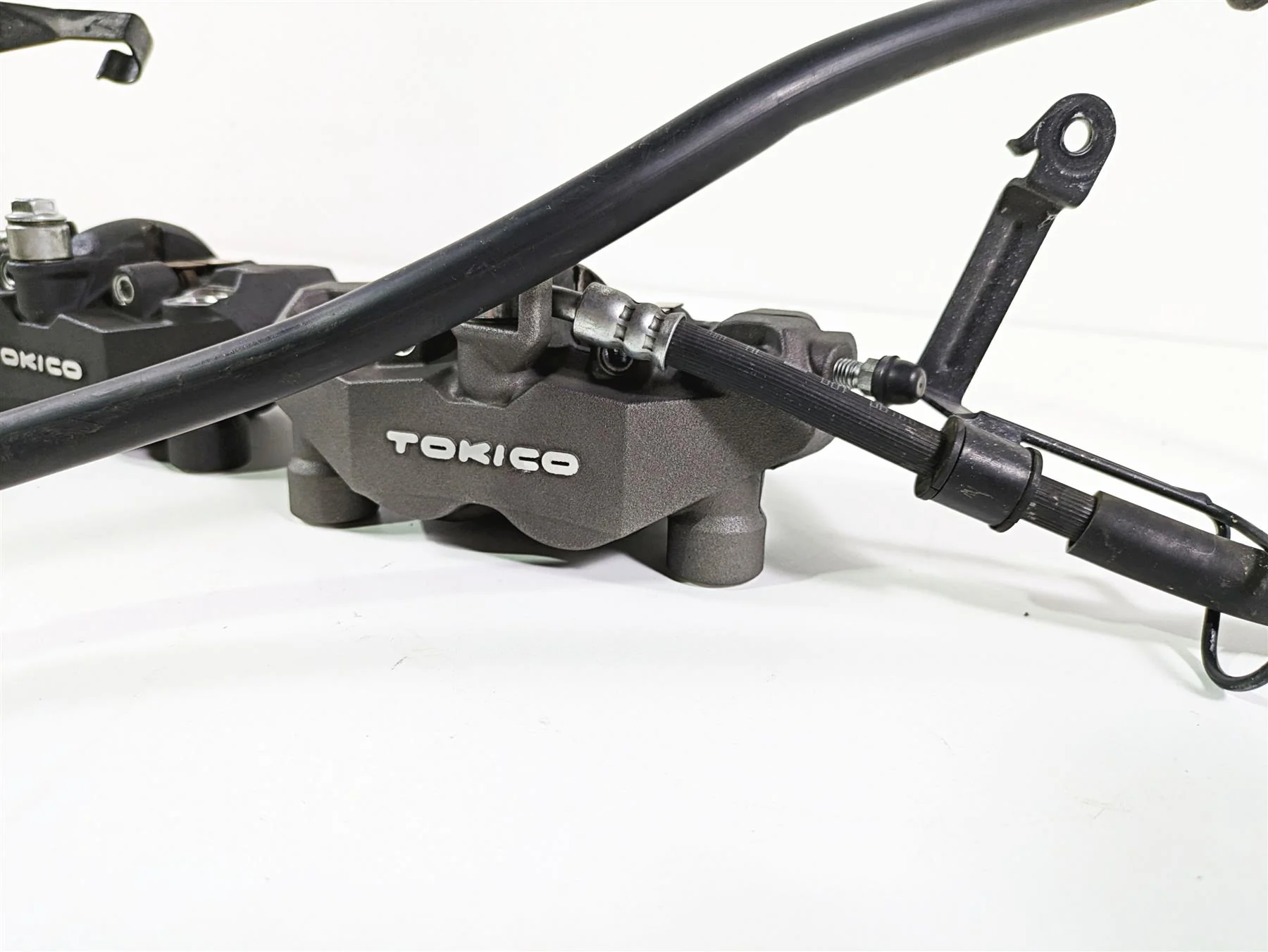 2016 Suzuki M109R VZR1800 Boulevard Tokico Front Brake Caliper Set 59100-41G40 - Image 6