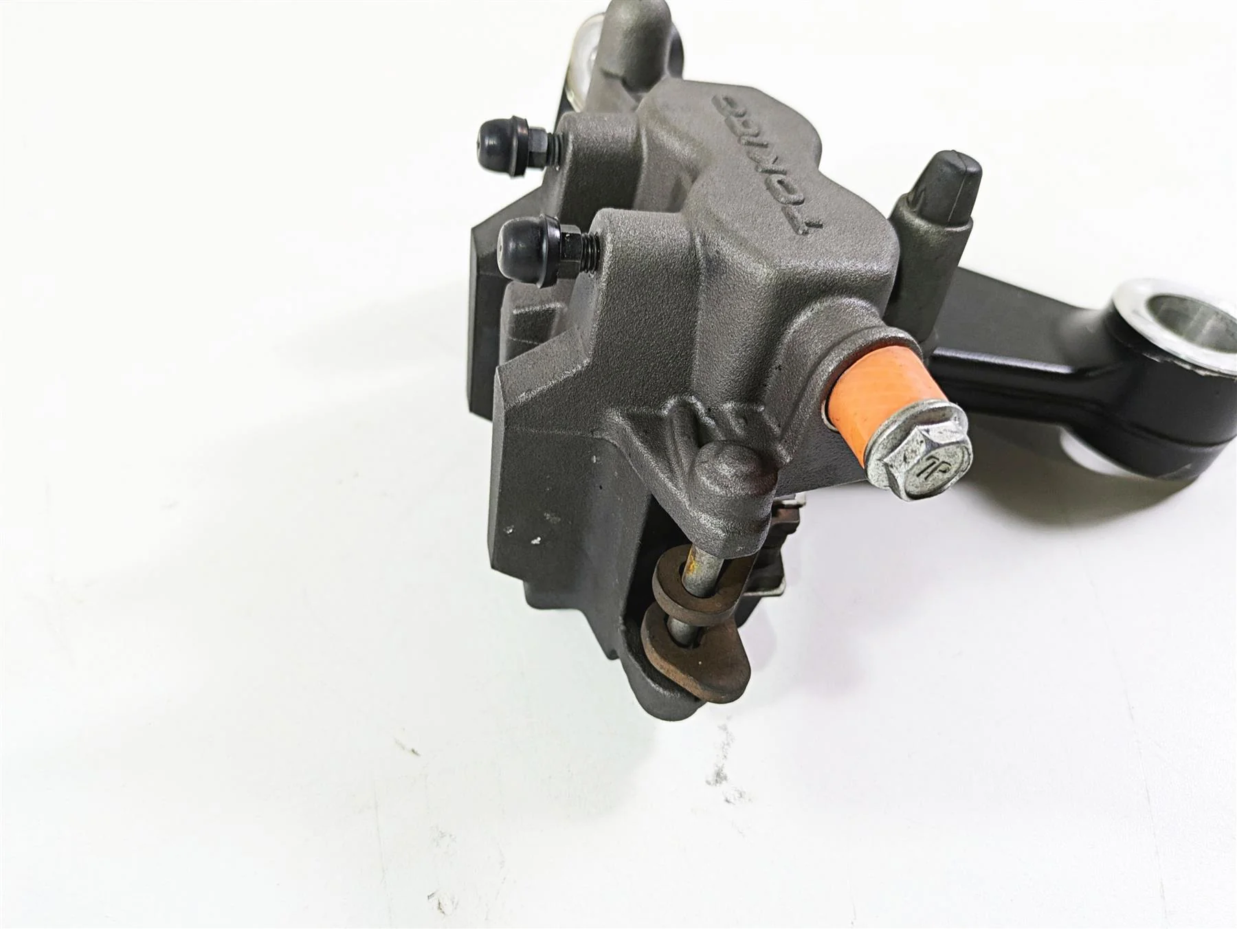 2016 Suzuki M109R VZR1800 Boulevard Tokico Rear Brake Caliper 69100-01D40 - Image 10