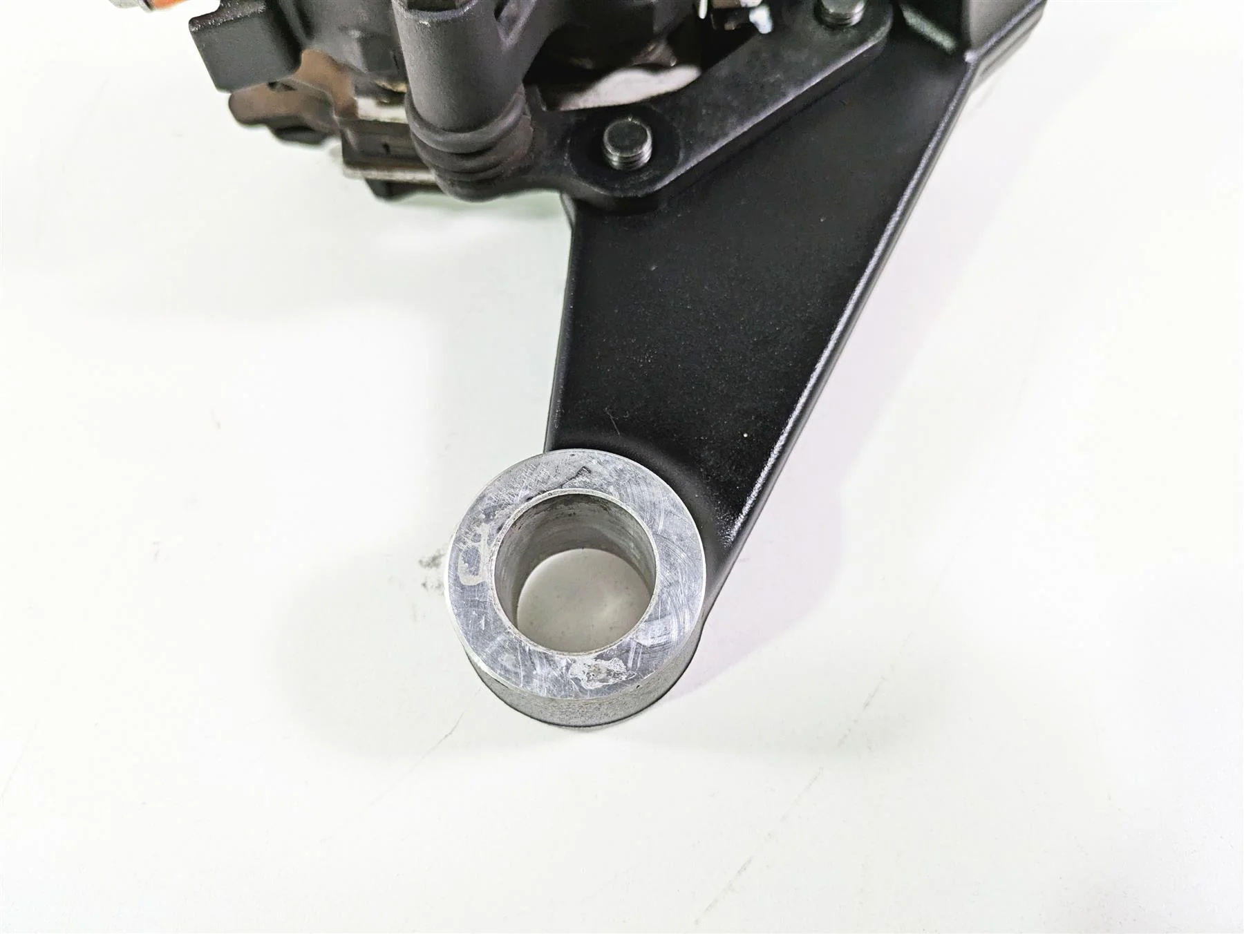 2016 Suzuki M109R VZR1800 Boulevard Tokico Rear Brake Caliper 69100-01D40 - Image 6