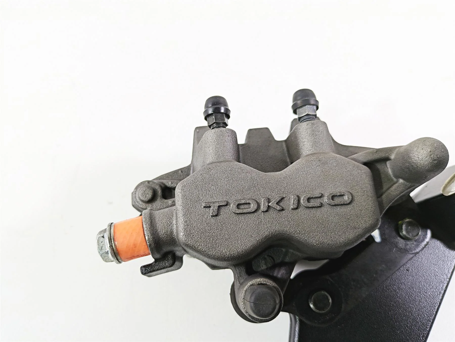 2016 Suzuki M109R VZR1800 Boulevard Tokico Rear Brake Caliper 69100-01D40 - Image 7