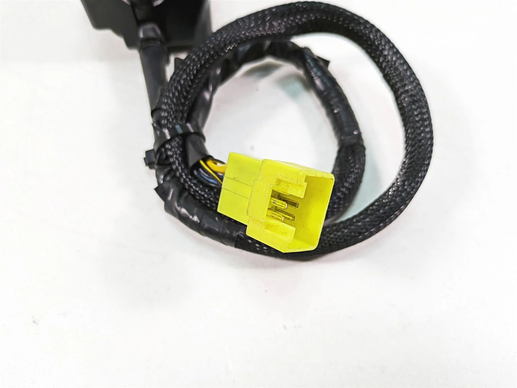 2016 Suzuki M109R VZR1800 Left Hand Turn Signal Control Switch 37400-48GB0 - Image 6