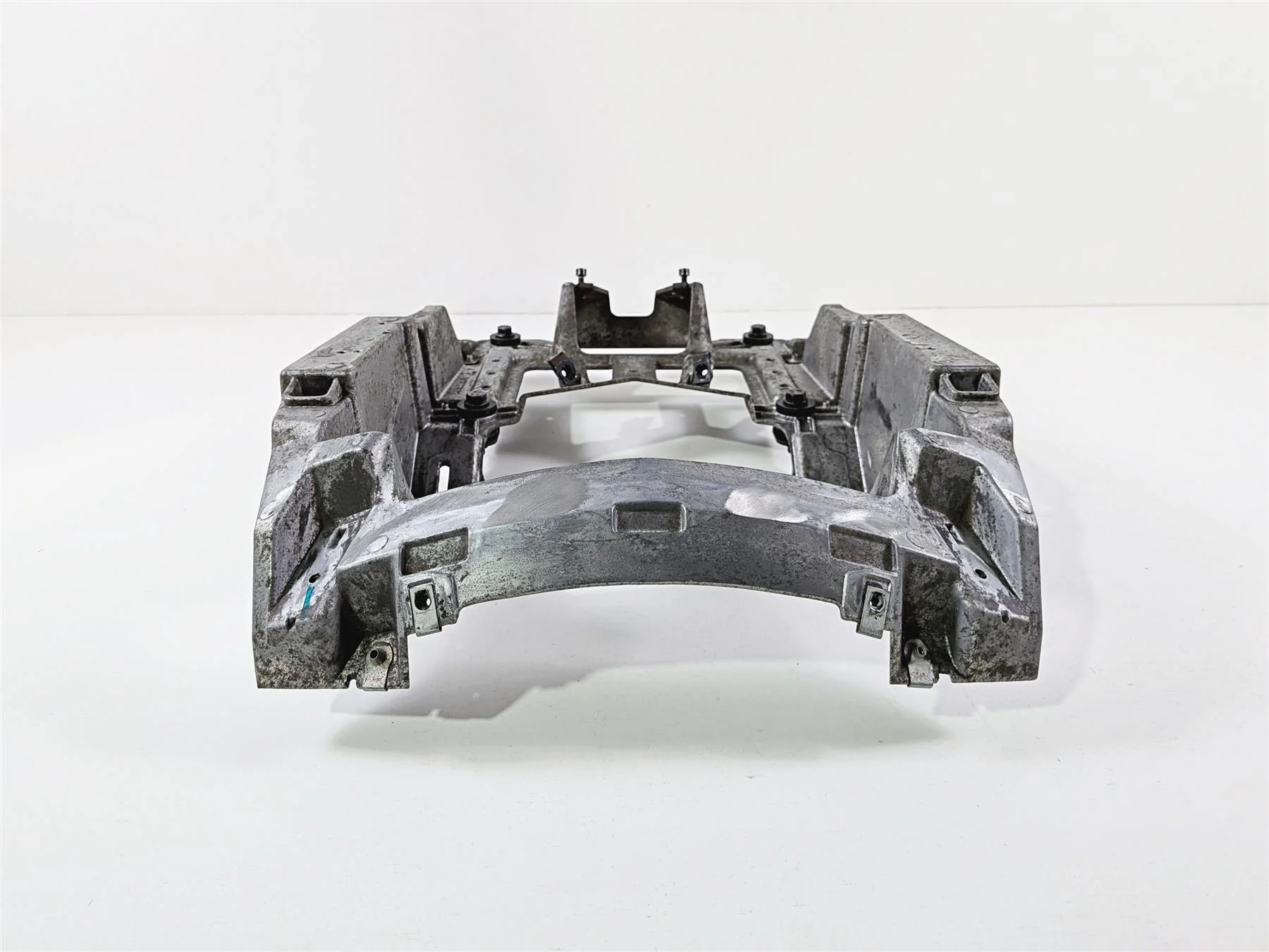 2016 Victory Cross Country Front Fairing Support Stay Holder Carrier 5136536 - Image 12