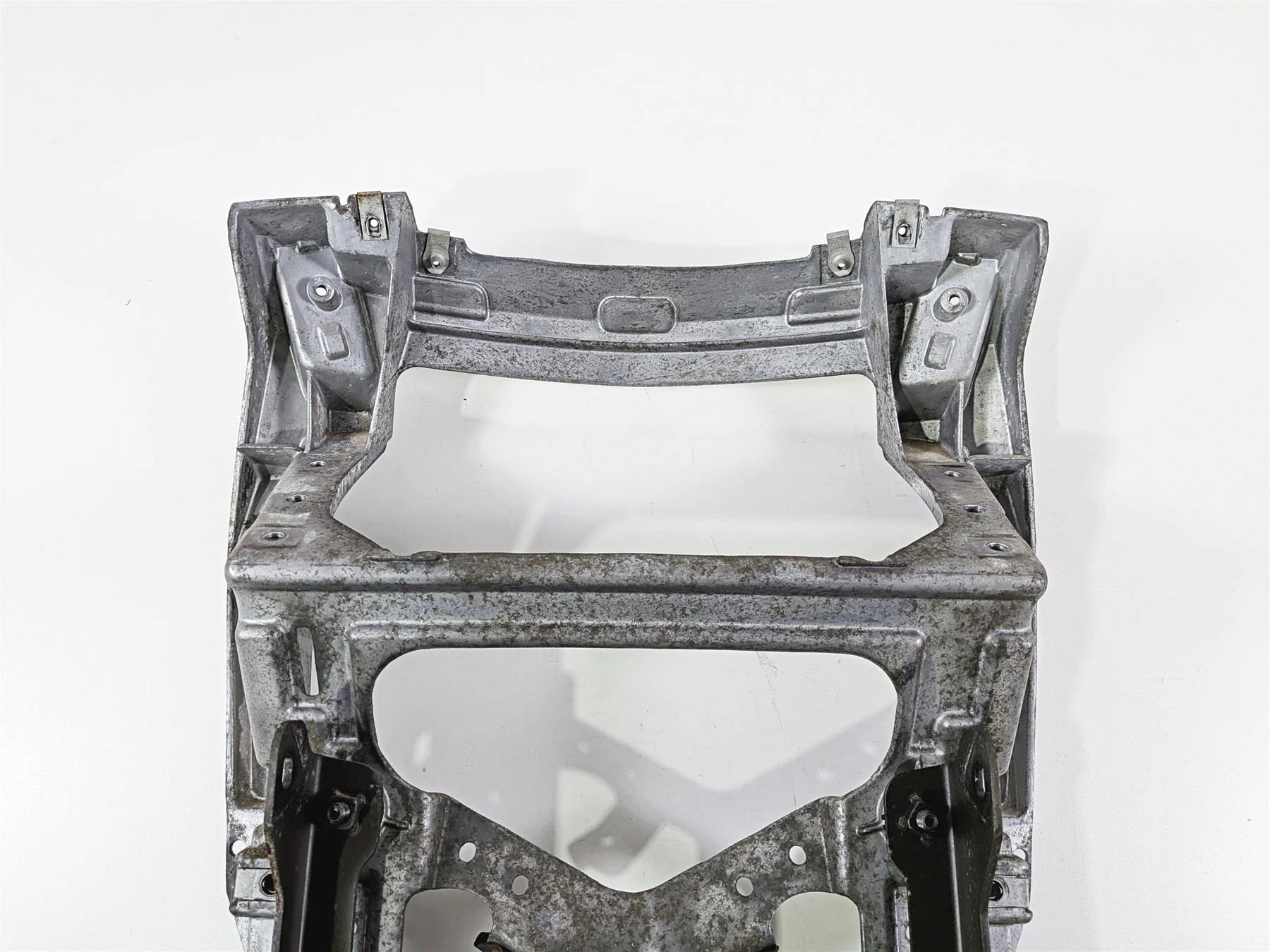 2016 Victory Cross Country Front Fairing Support Stay Holder Carrier 5136536 - Image 6