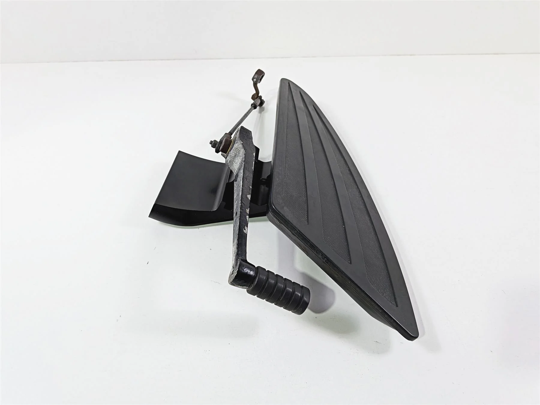 2016 Victory Cross Country Front Left Floorboard & Shifter 1021215 5137197 - Image 6