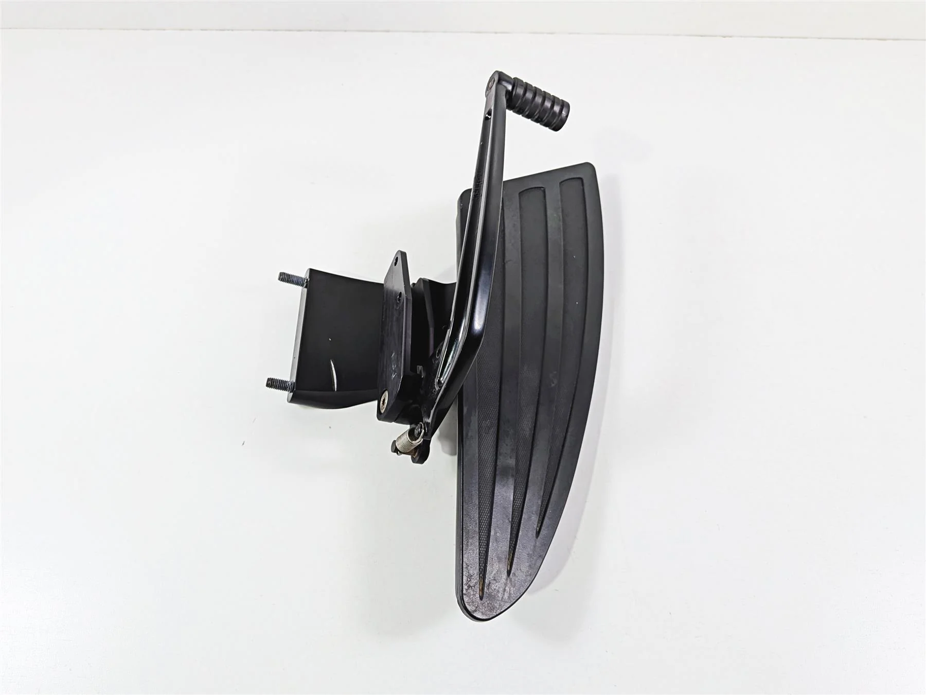 2016 Victory Cross Country Front Right Floorboard & Brake Pedal 1021216 5134178 - Image 2