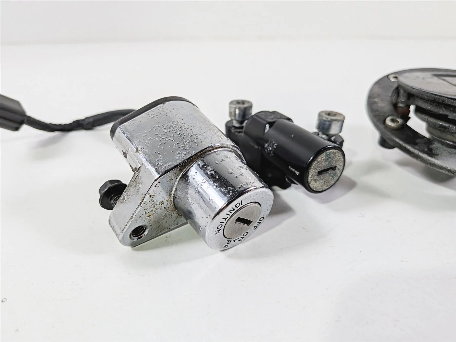 2016 Victory Cross Country Ignition Switch Key Lock Set 4012943 4012944 - Image 11