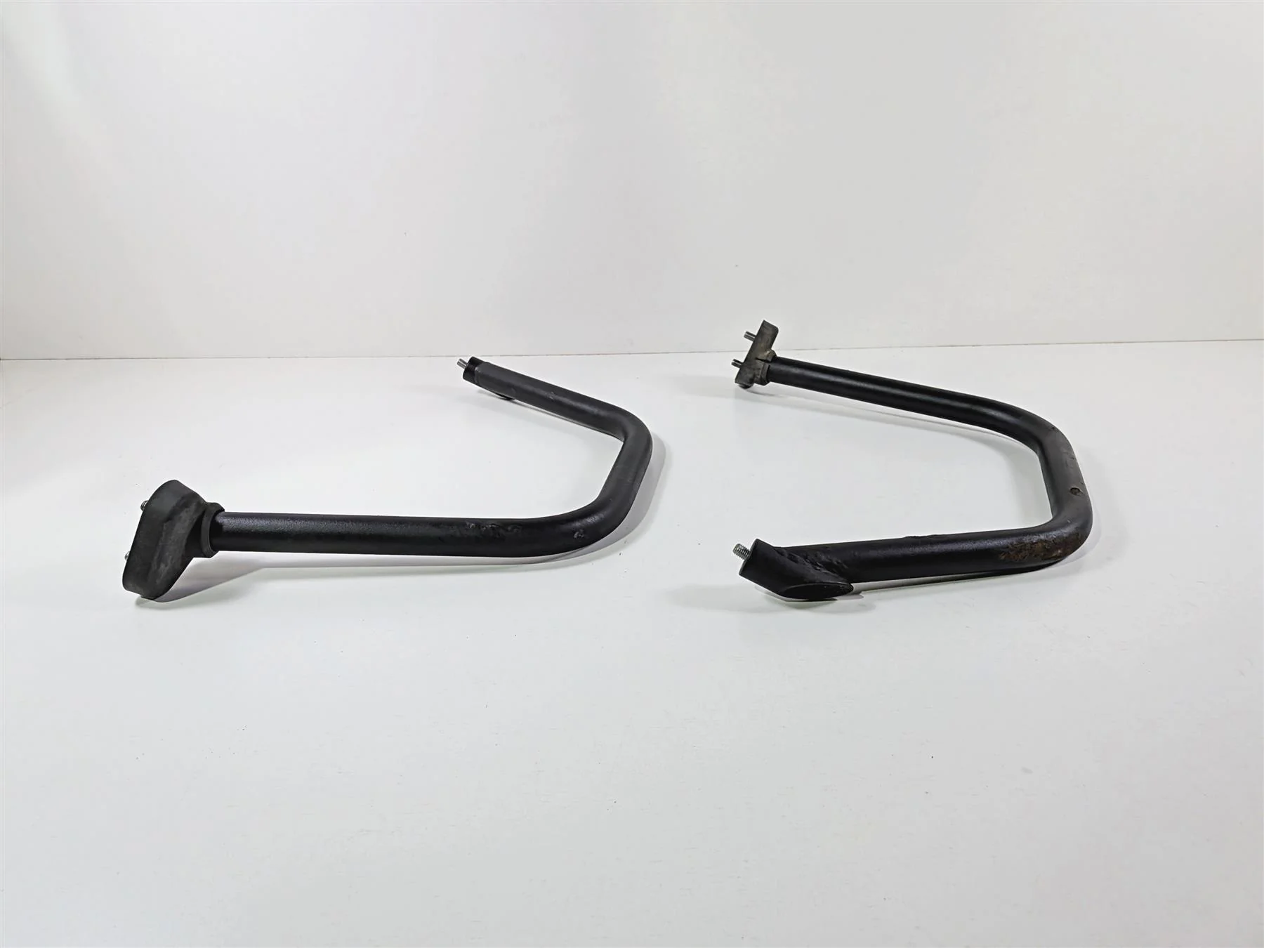 2016 Victory Cross Country Left Right Engine Crash Bar Set -READ 1018056 1018057 - Image 3