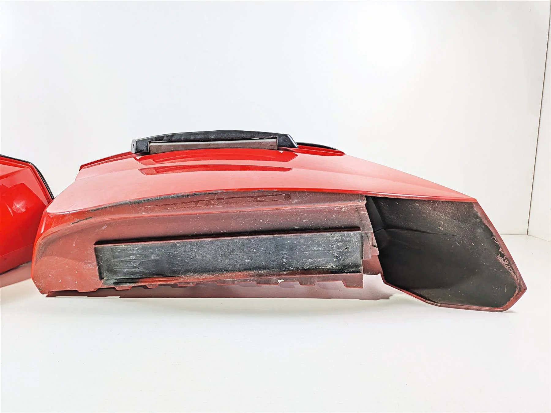 2016 Victory Cross Country Left Right Saddlebag Set - Red 5438372 5438373 - Image 8