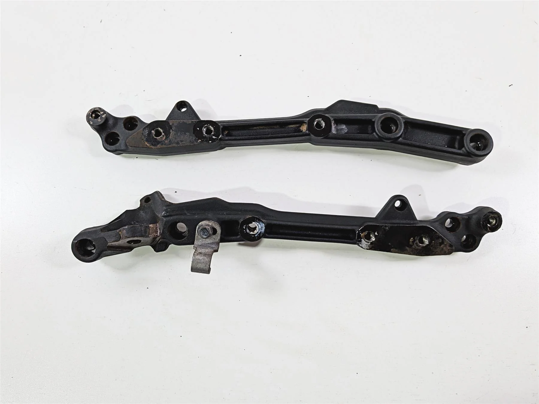 2016 Victory Cross Country Lower Frame Cradle Mount Set 5137537 5136540