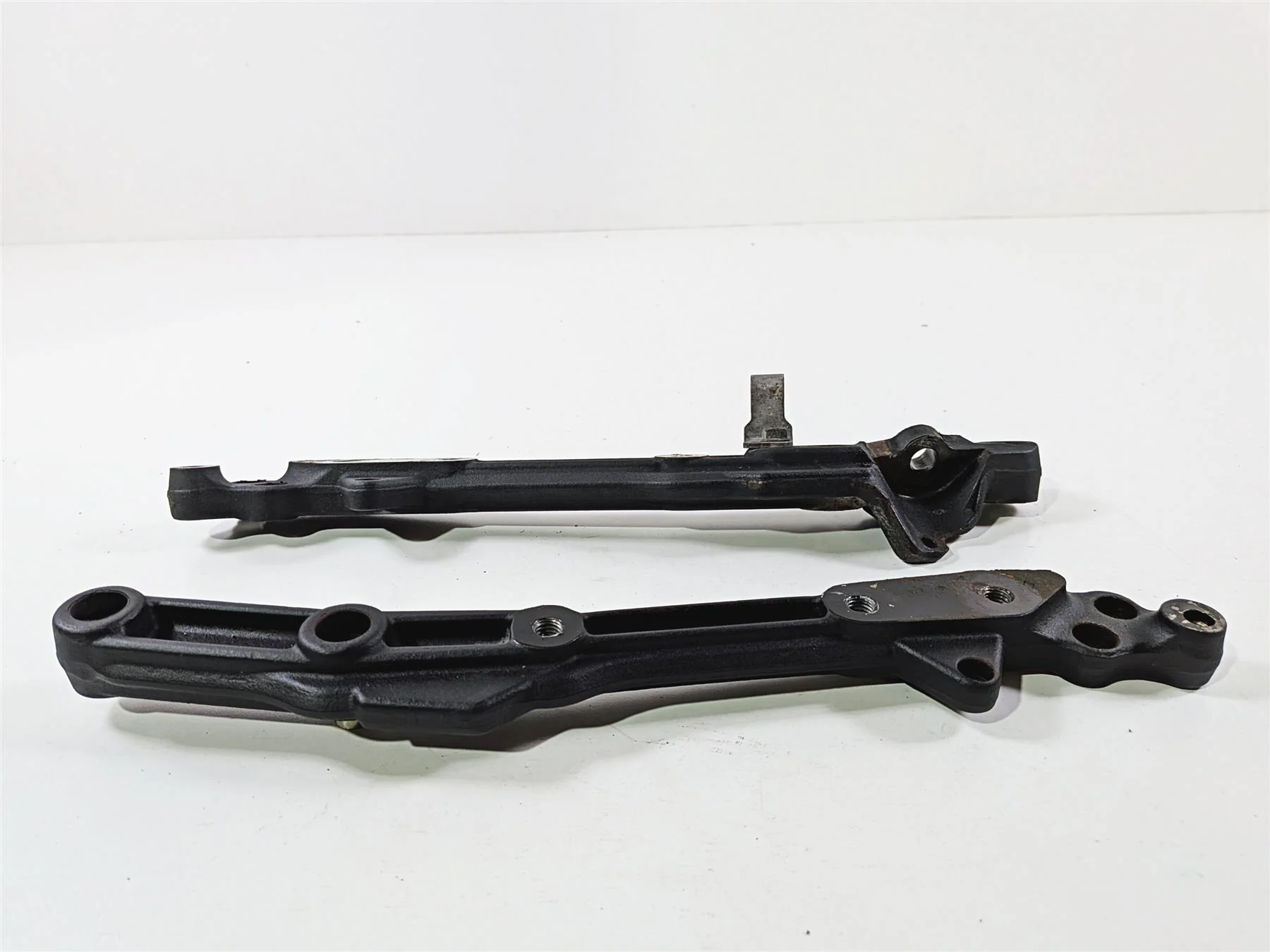 2016 Victory Cross Country Lower Frame Cradle Mount Set 5137537 5136540 - Image 4