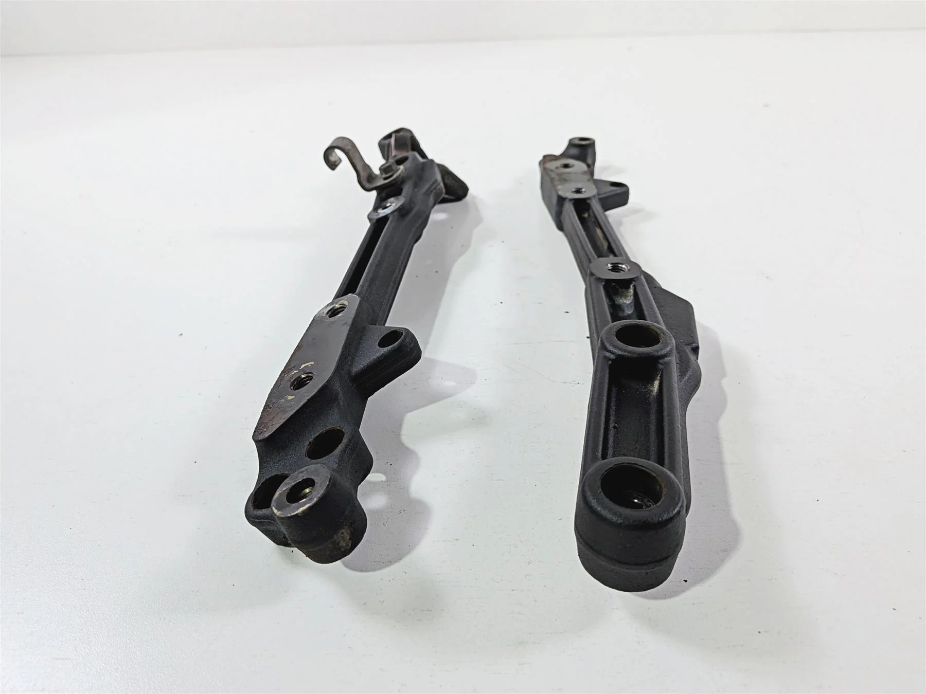 2016 Victory Cross Country Lower Frame Cradle Mount Set 5137537 5136540 - Image 5