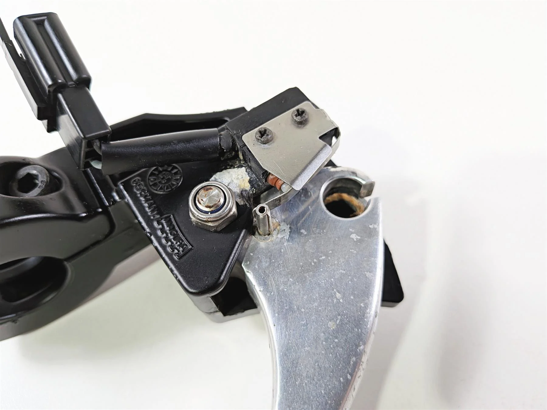 2016 Victory Cross Country Magura Clutch Perch & Lever 1322603 - Image 10