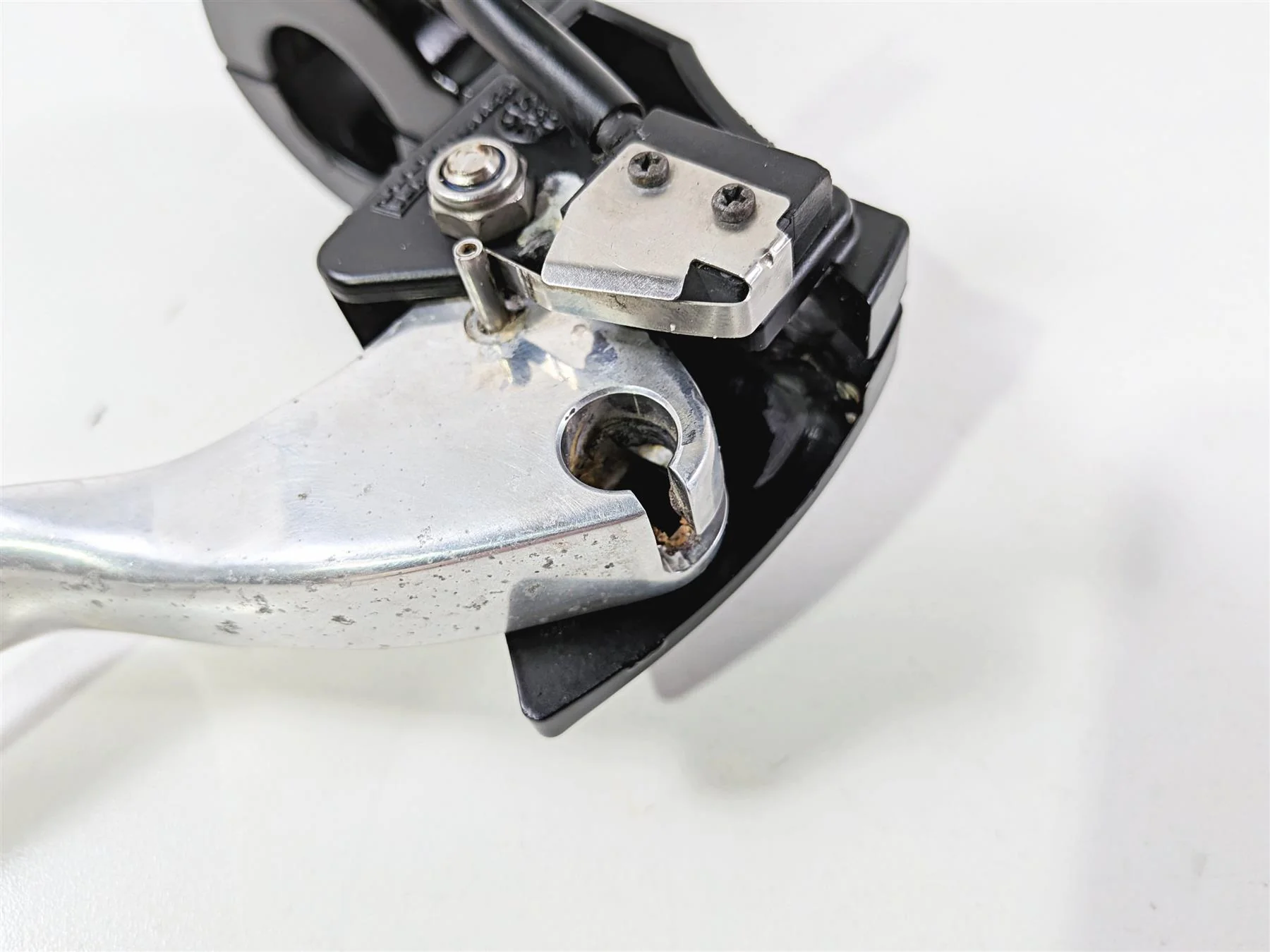 2016 Victory Cross Country Magura Clutch Perch & Lever 1322603 - Image 11
