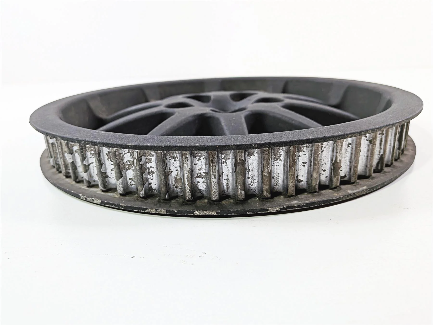 2016 Victory Cross Country Rear Drive Belt Pulley Sprocket 70T 1333369 - Image 2