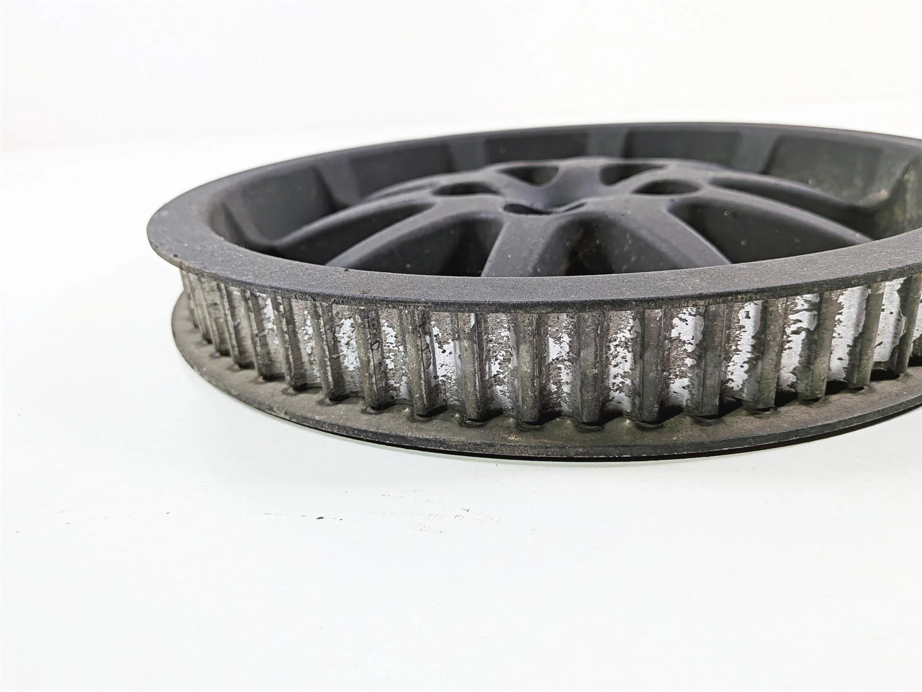 2016 Victory Cross Country Rear Drive Belt Pulley Sprocket 70T 1333369 - Image 3