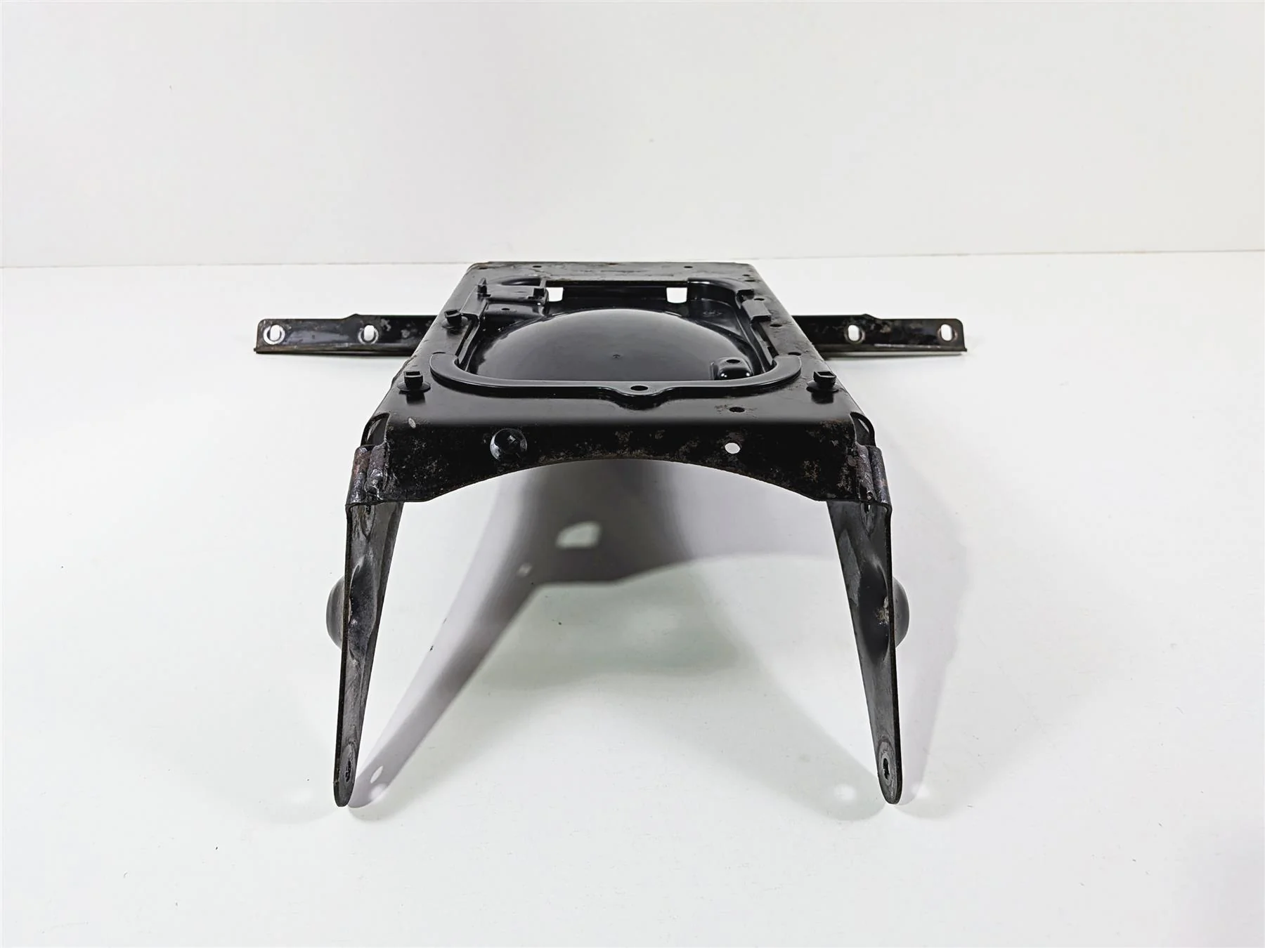 2016 Victory Cross Country Rear Metal Fender Support Holder Carrier Set 1017822 - Image 3