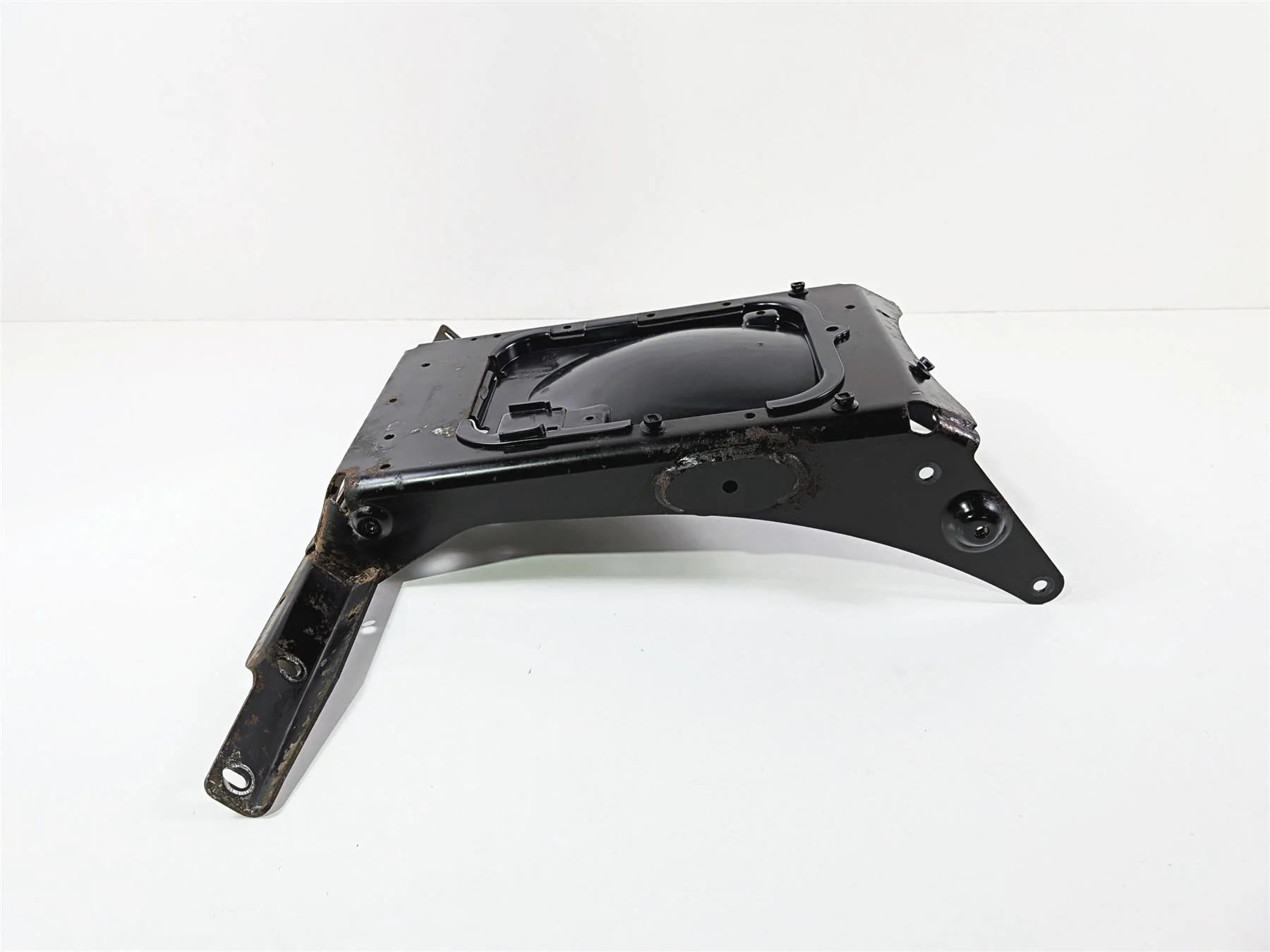 2016 Victory Cross Country Rear Metal Fender Support Holder Carrier Set 1017822 - Image 4