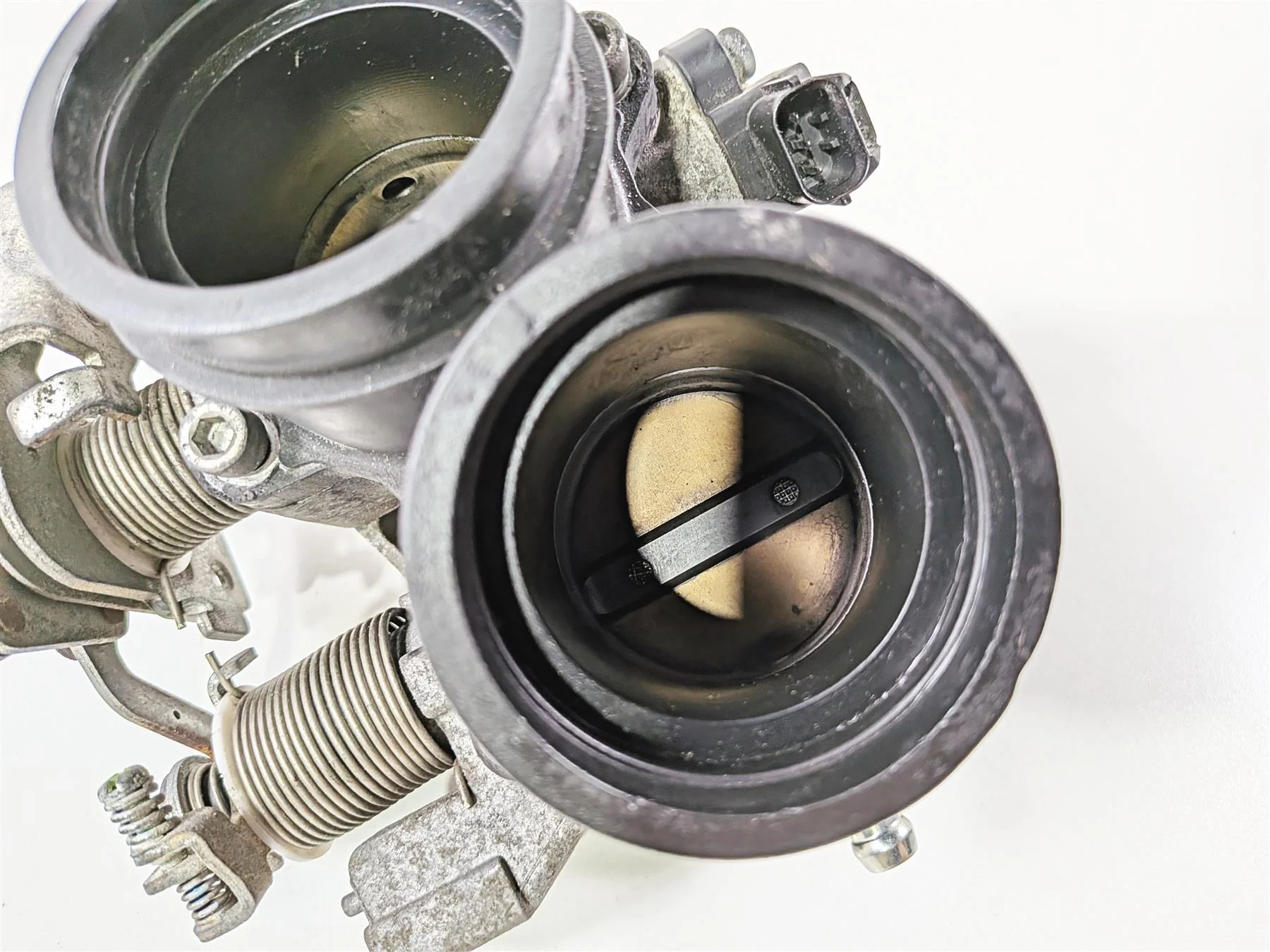 2016 Victory Cross Country Throttle Body Fuel Injection Set 1205085 - Image 10