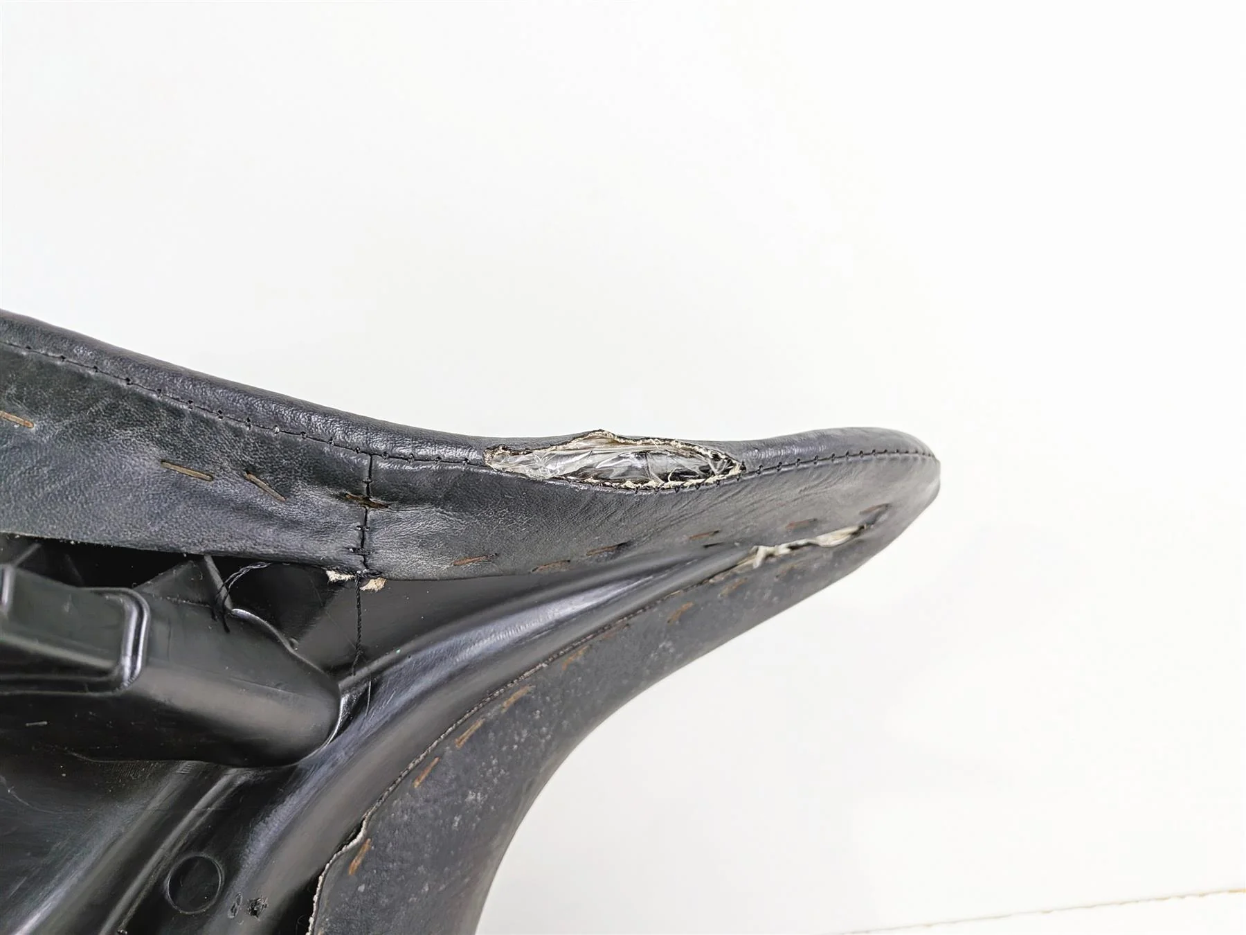 2016 Victory Cross Country Unheated Seat Saddle 1017680 - Image 13