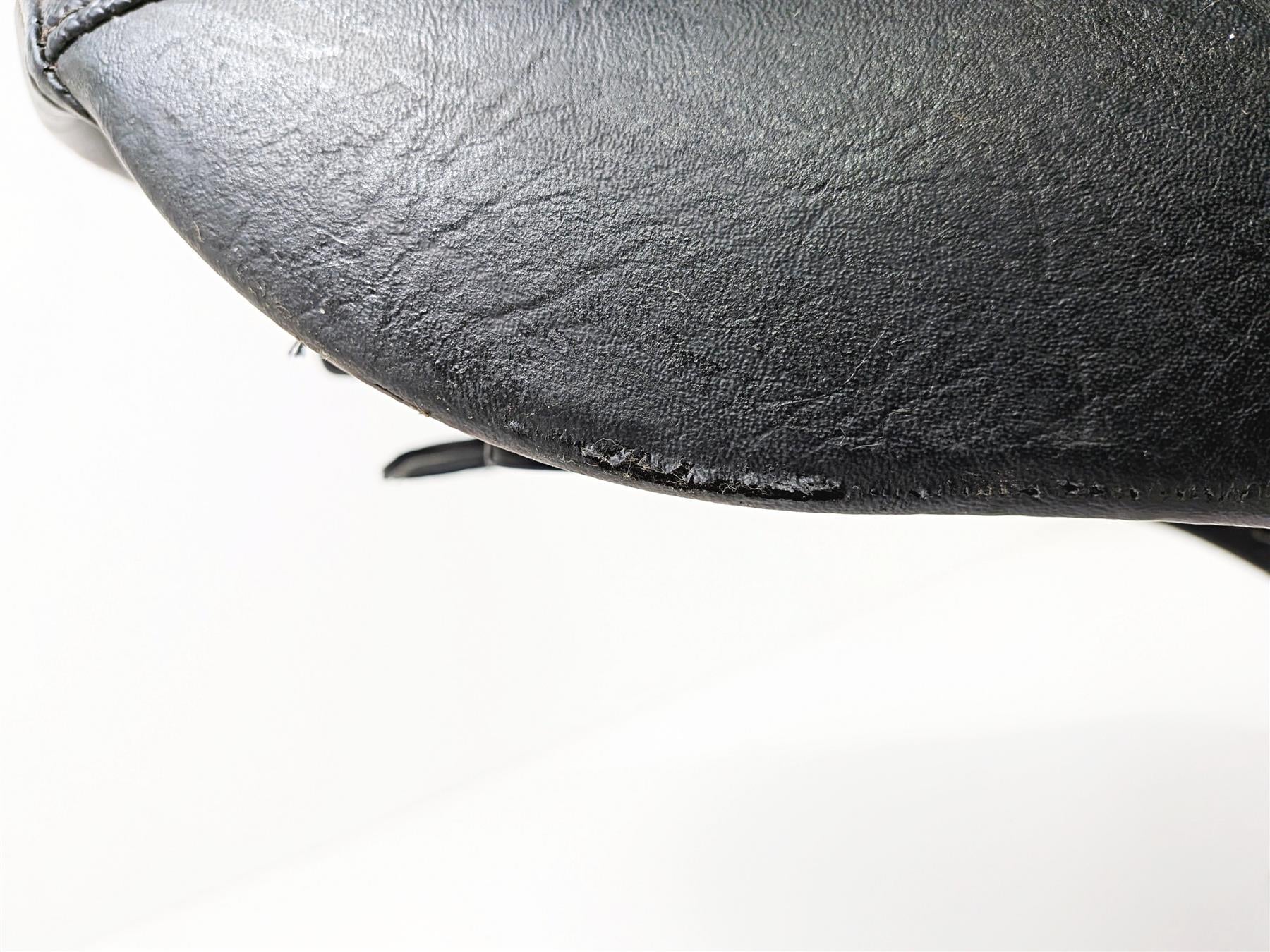 2016 Victory Cross Country Unheated Seat Saddle 1017680 - Image 16