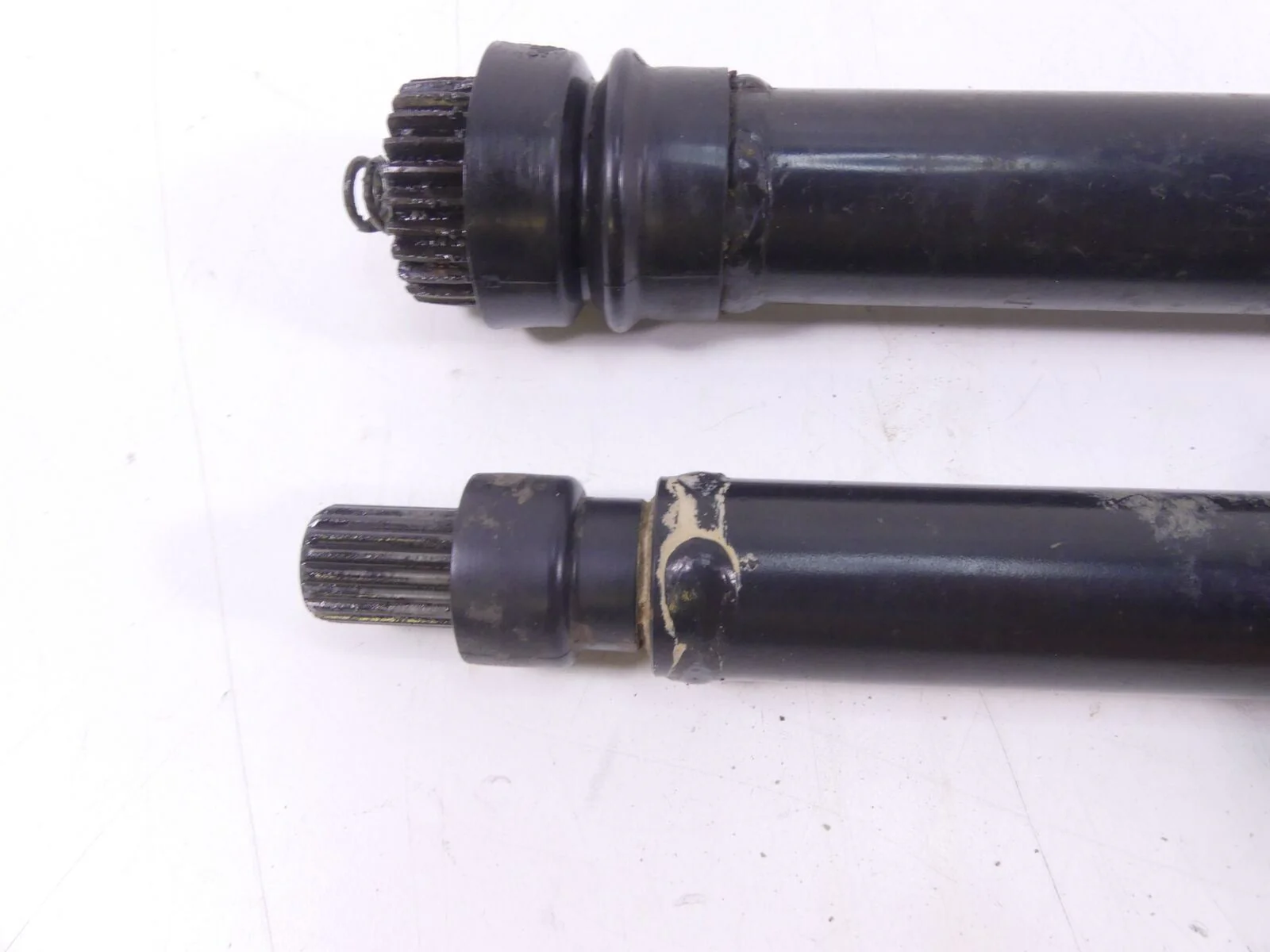 2016 Yamaha YXZ1000 R EPS Center Prop Axle Drive Shaft Set 2HC-46172-00-00 - Image 3